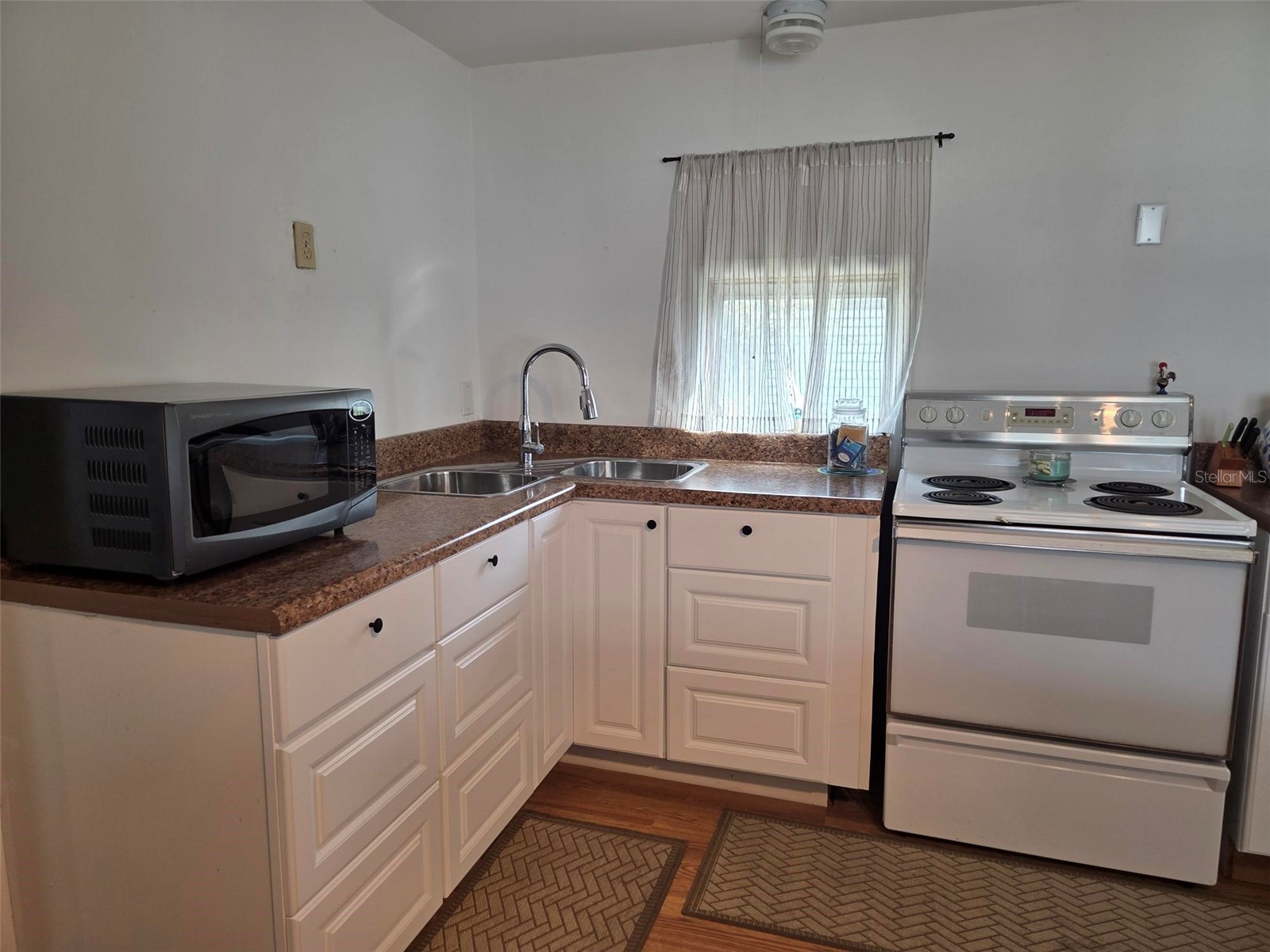 3405 Spanish Oak Terrace Sarasota FL 34237 A4673127 image8