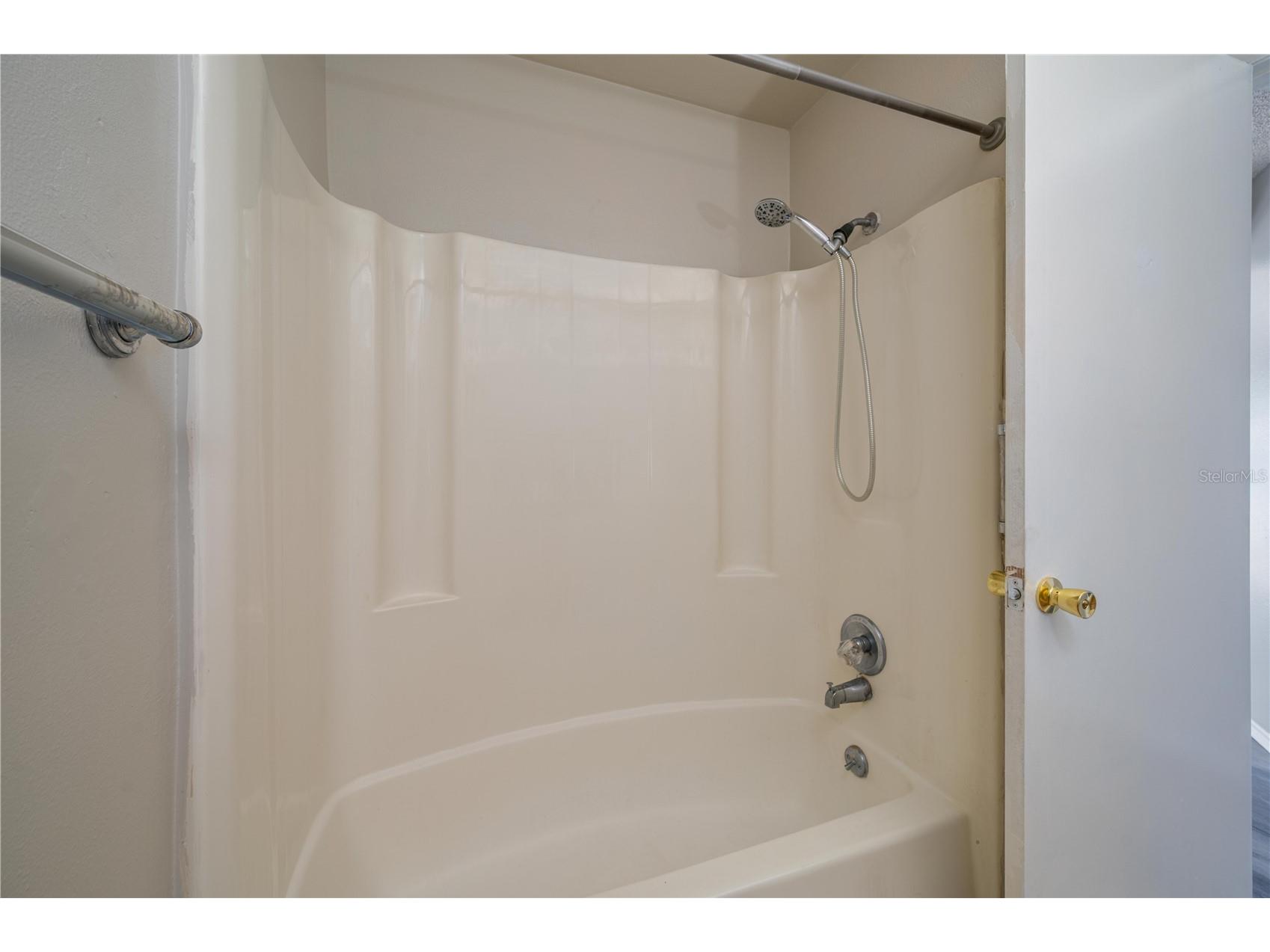 3406 Fox Ridge Street Winter Haven FL 33884 P4937801 image16