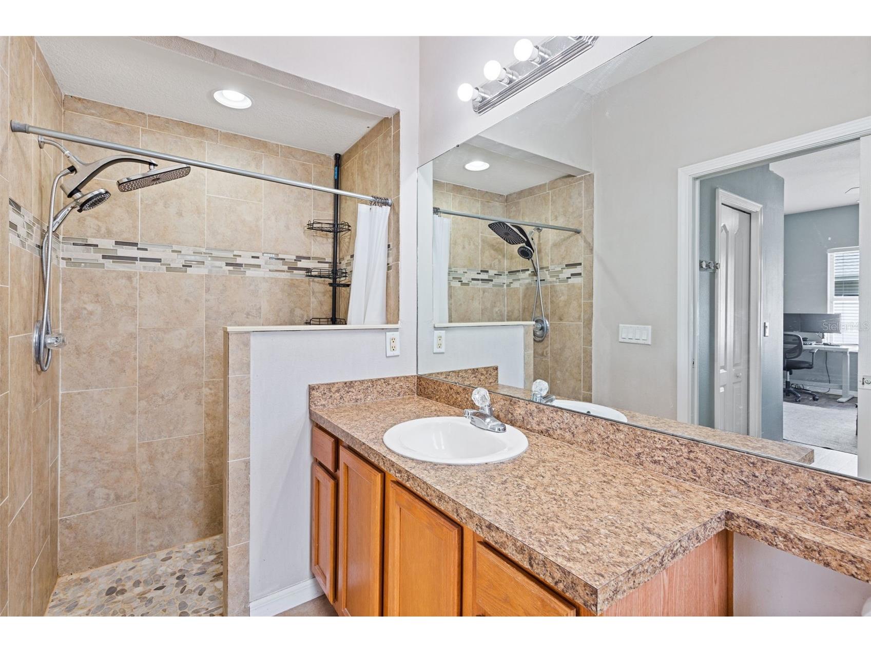 3406 Grove Blossom Lane Plant City FL 33567 TB8508261 image12