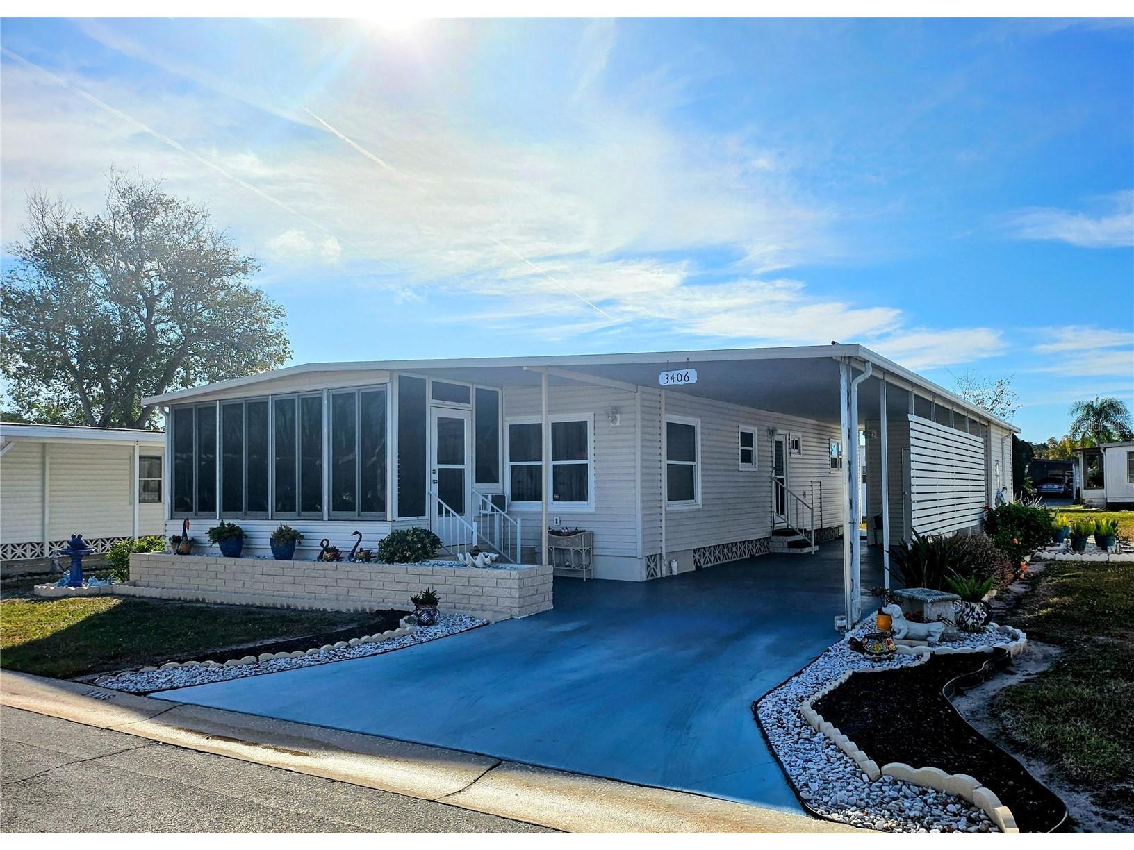3406 Shingle Oak Terrace Sarasota FL 34237 A4679757 image1