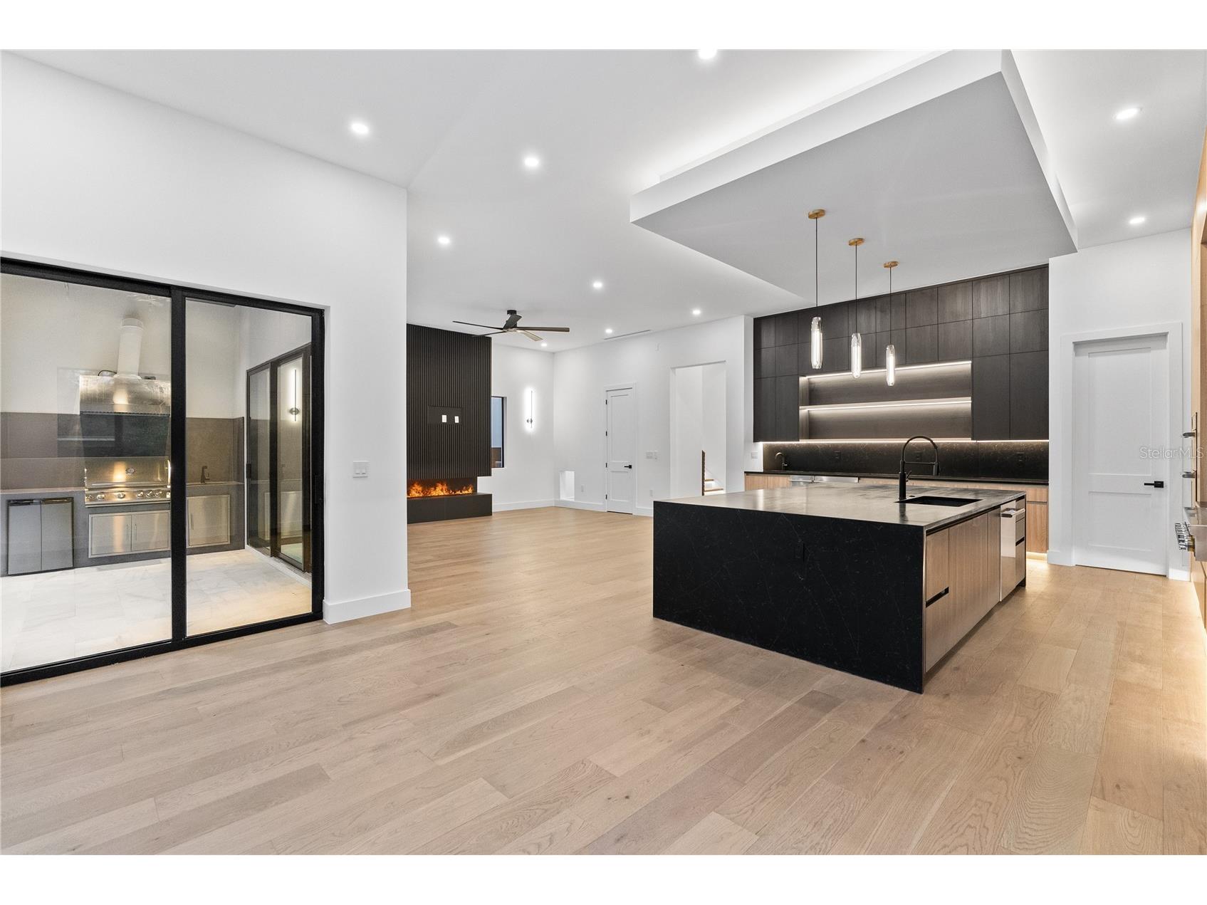 3406 W Arch Street Tampa FL 33607 TB8376328 image10