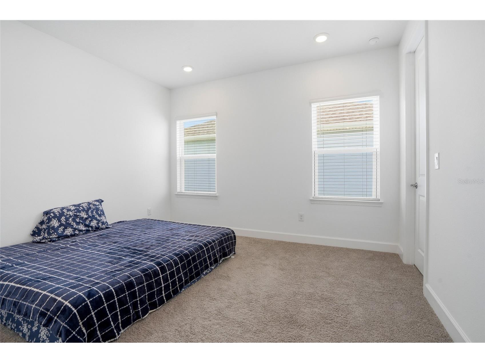 34068 Castaway Loop Wesley Chapel FL 33543 TB8485643 image40