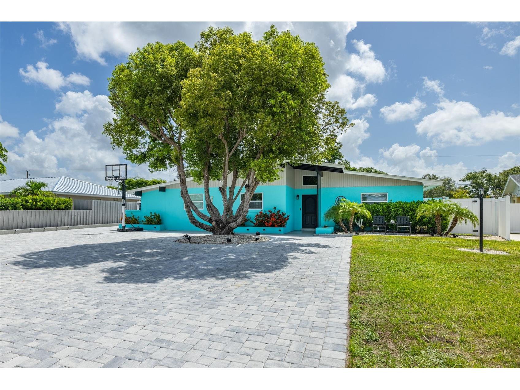 3407 29th Street W Bradenton FL 34205 A4698306 image1