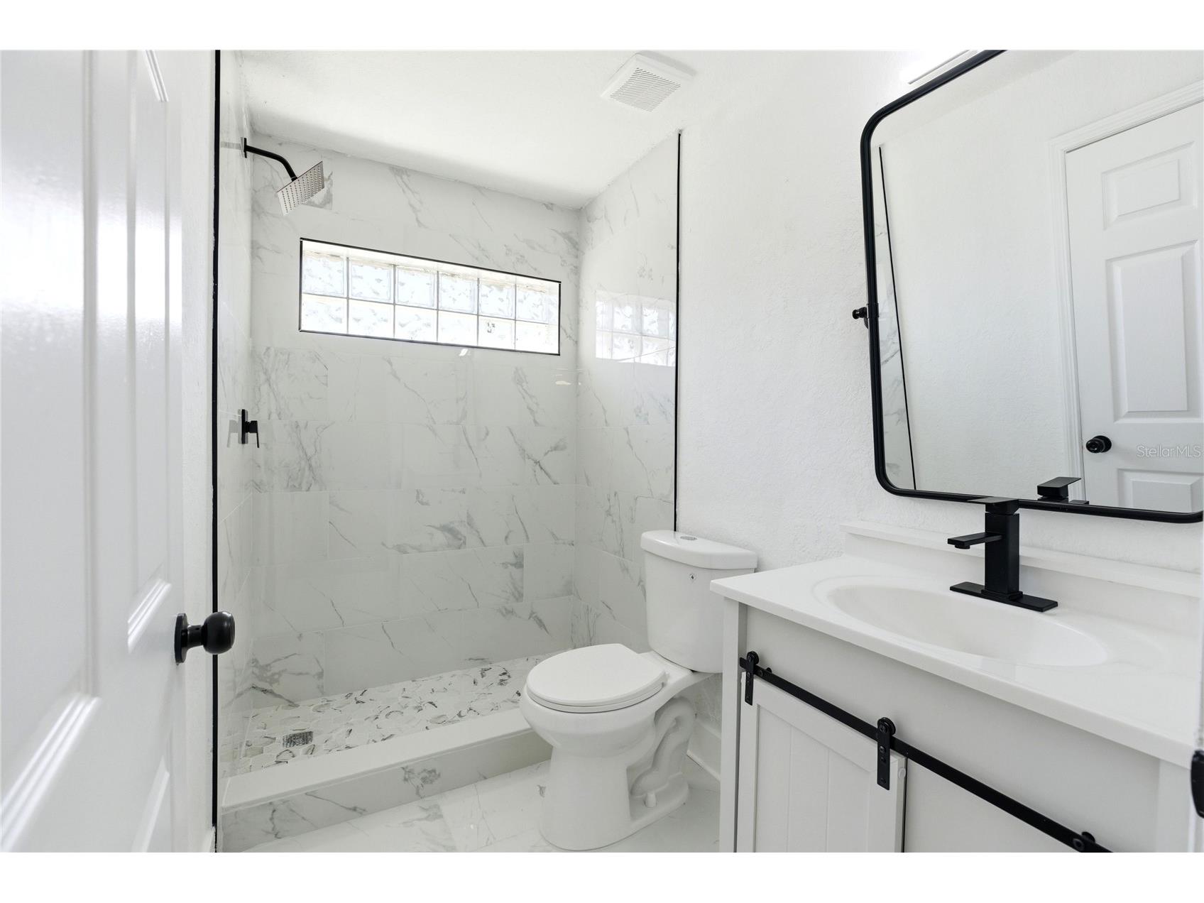 3407 E Powhatan Avenue Tampa FL 33610 W7884162 image8
