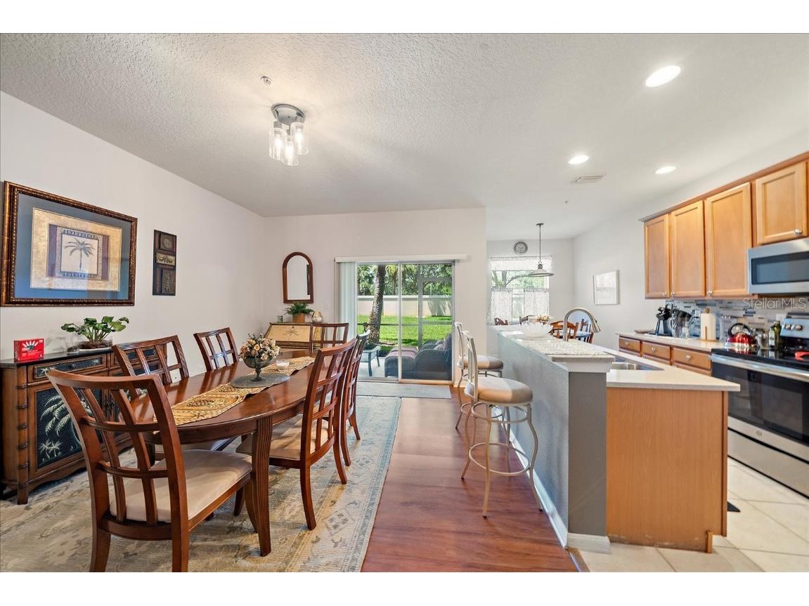 3407 Parkridge Circle #20-102 Sarasota FL 34243 A4660536 image5