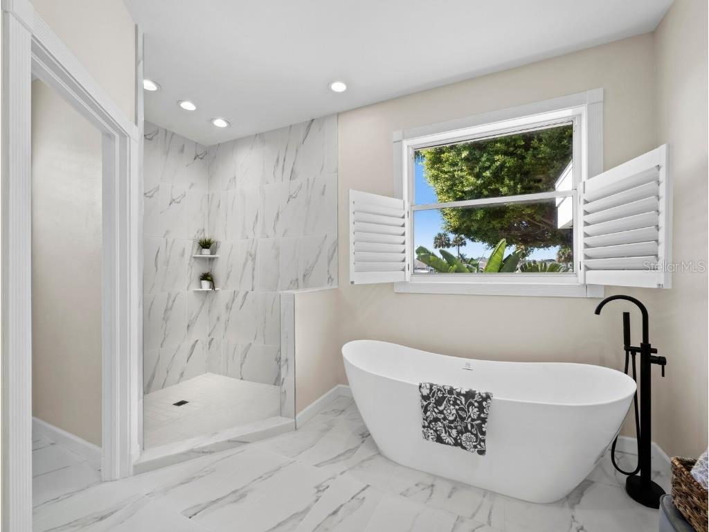 3408 Fair Oaks Lane Longboat Key FL 34228 A4667842 image31