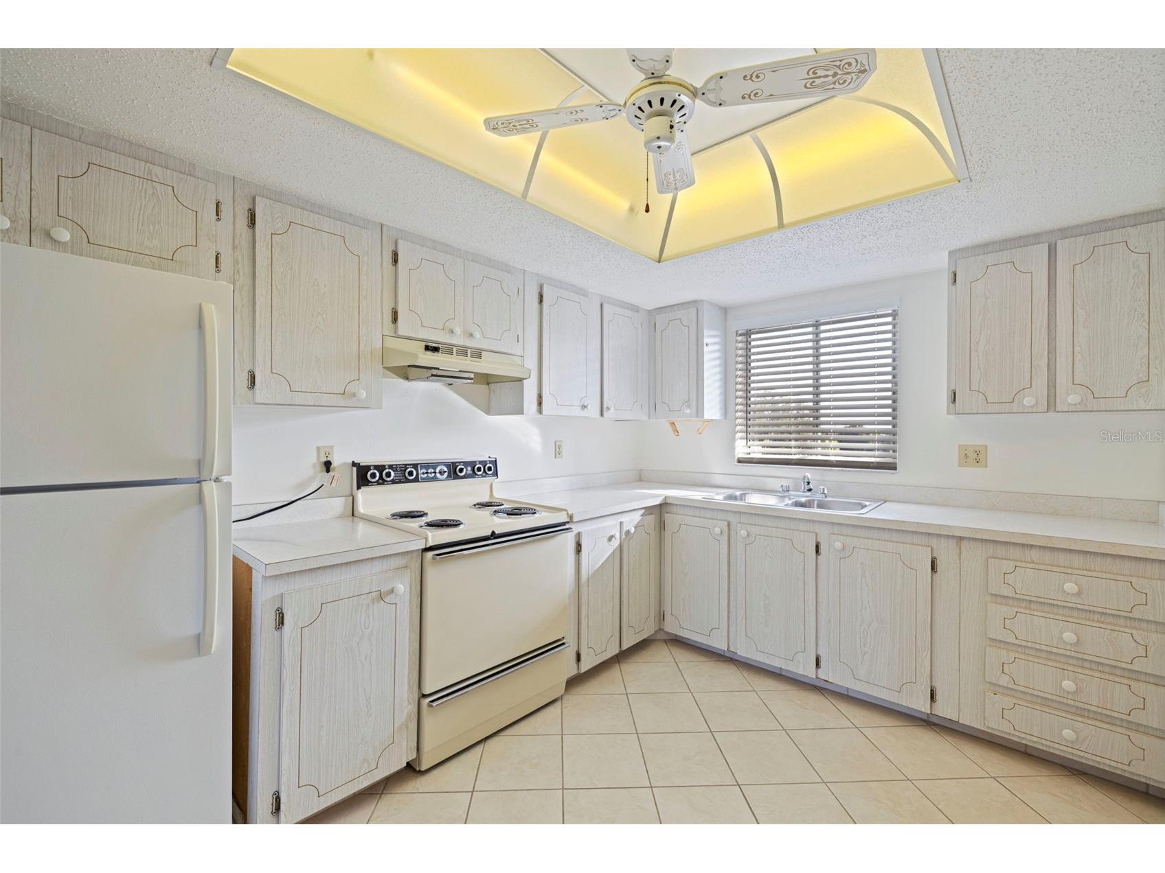 3408 Lake Bayshore Drive #P-317 Bradenton FL 34205 - BAYSHORE LAKE TB8480897 image3