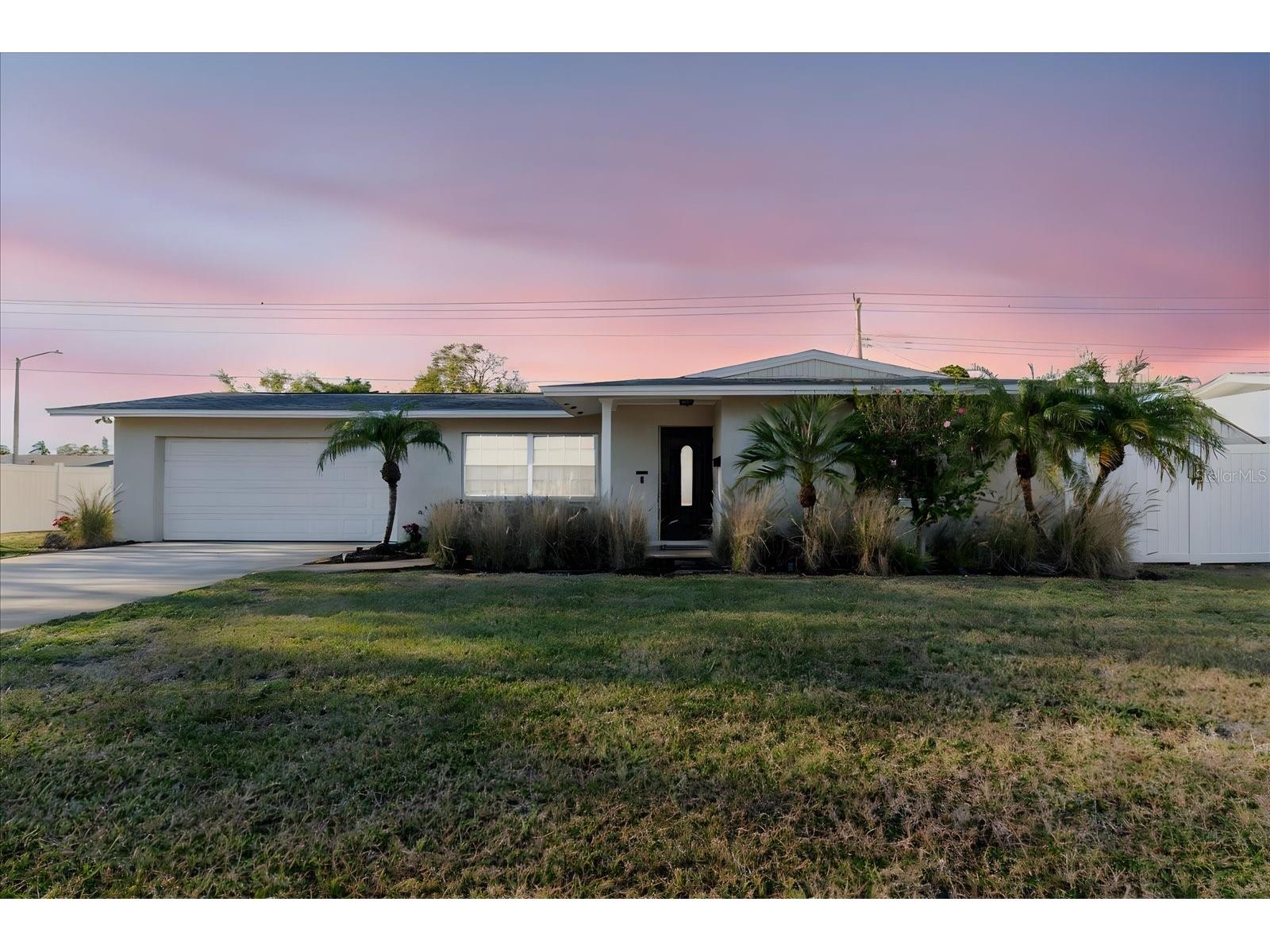 3408 Oxford Drive W Bradenton FL 34205 A4681187 image1
