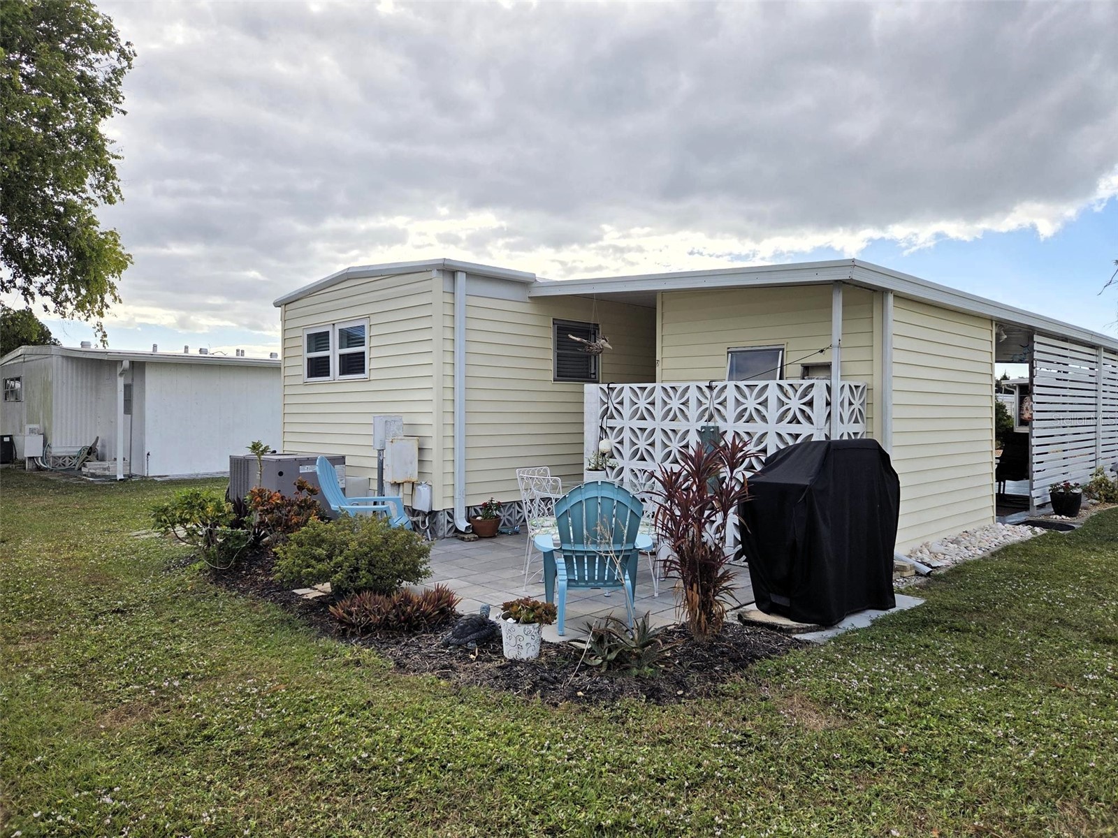 3409 Spanish Oak Terrace Sarasota FL 34237 A4670478 image3