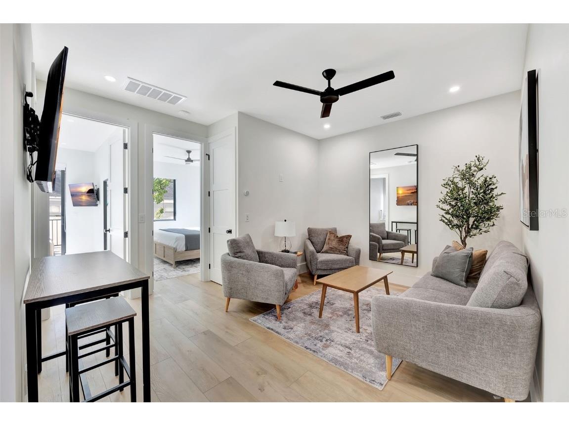 341 Albert Street Dunedin FL 34698 TB8340281 image21