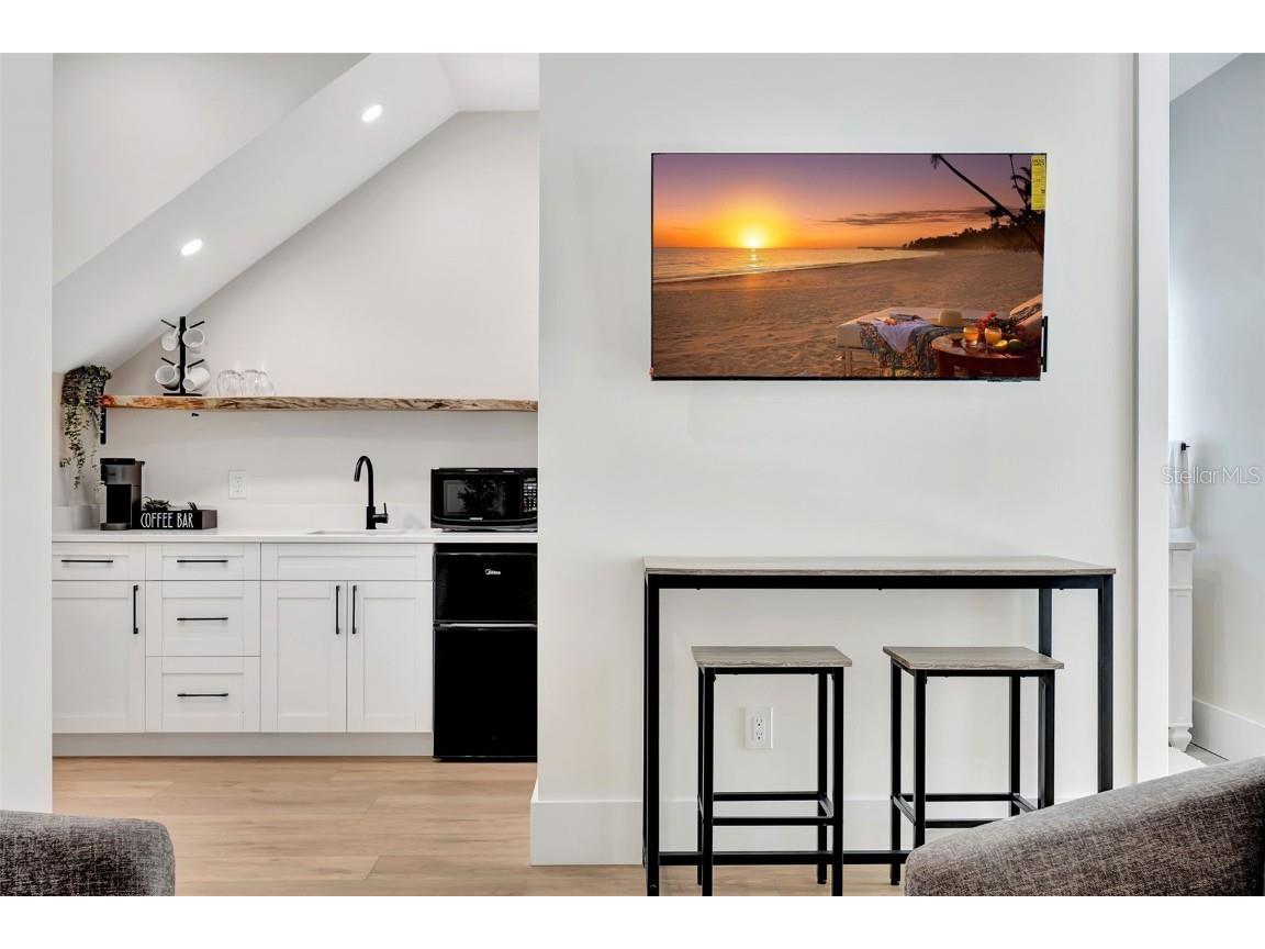 341 Albert Street Dunedin FL 34698 TB8340281 image25