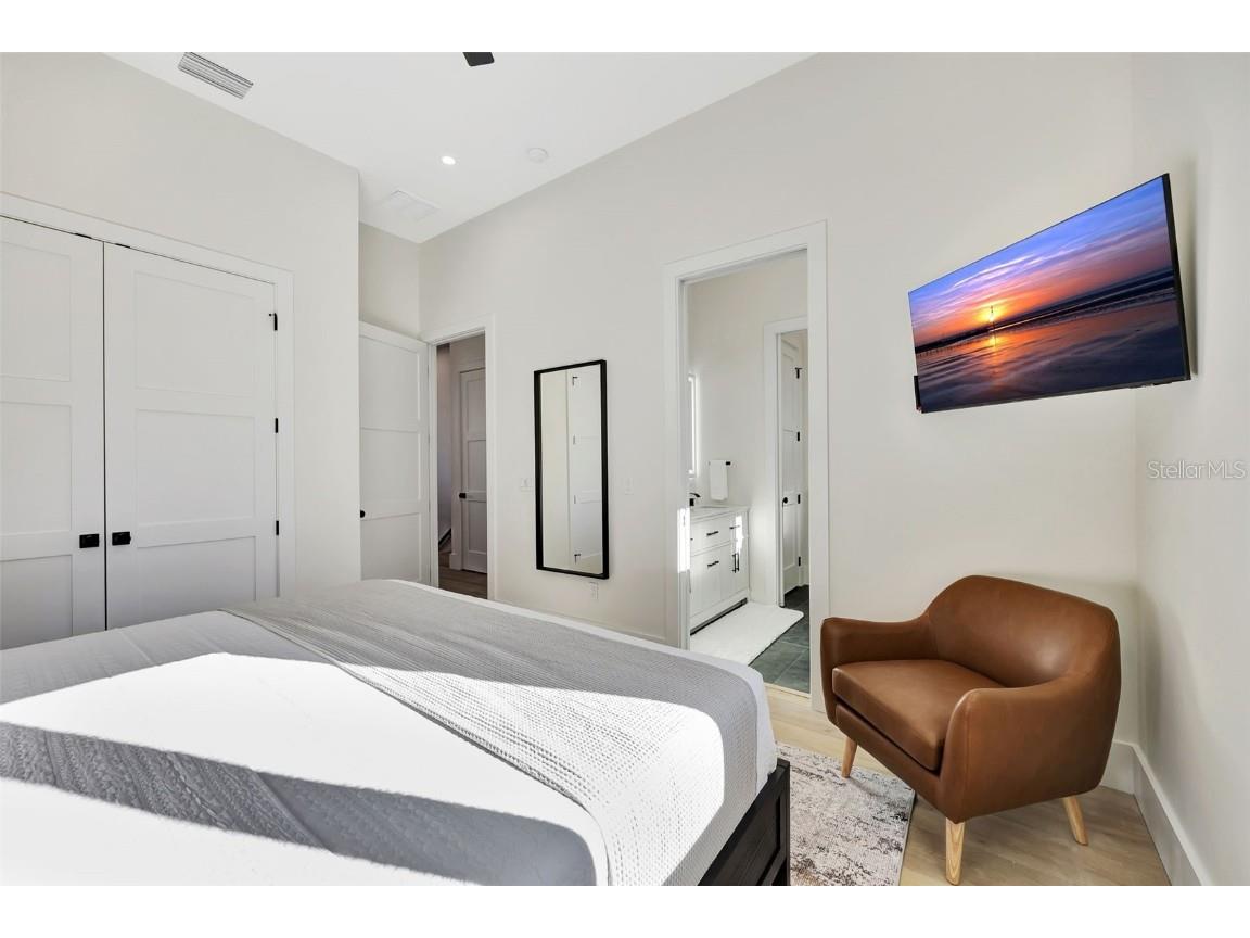 341 Albert Street Dunedin FL 34698 TB8340281 image29