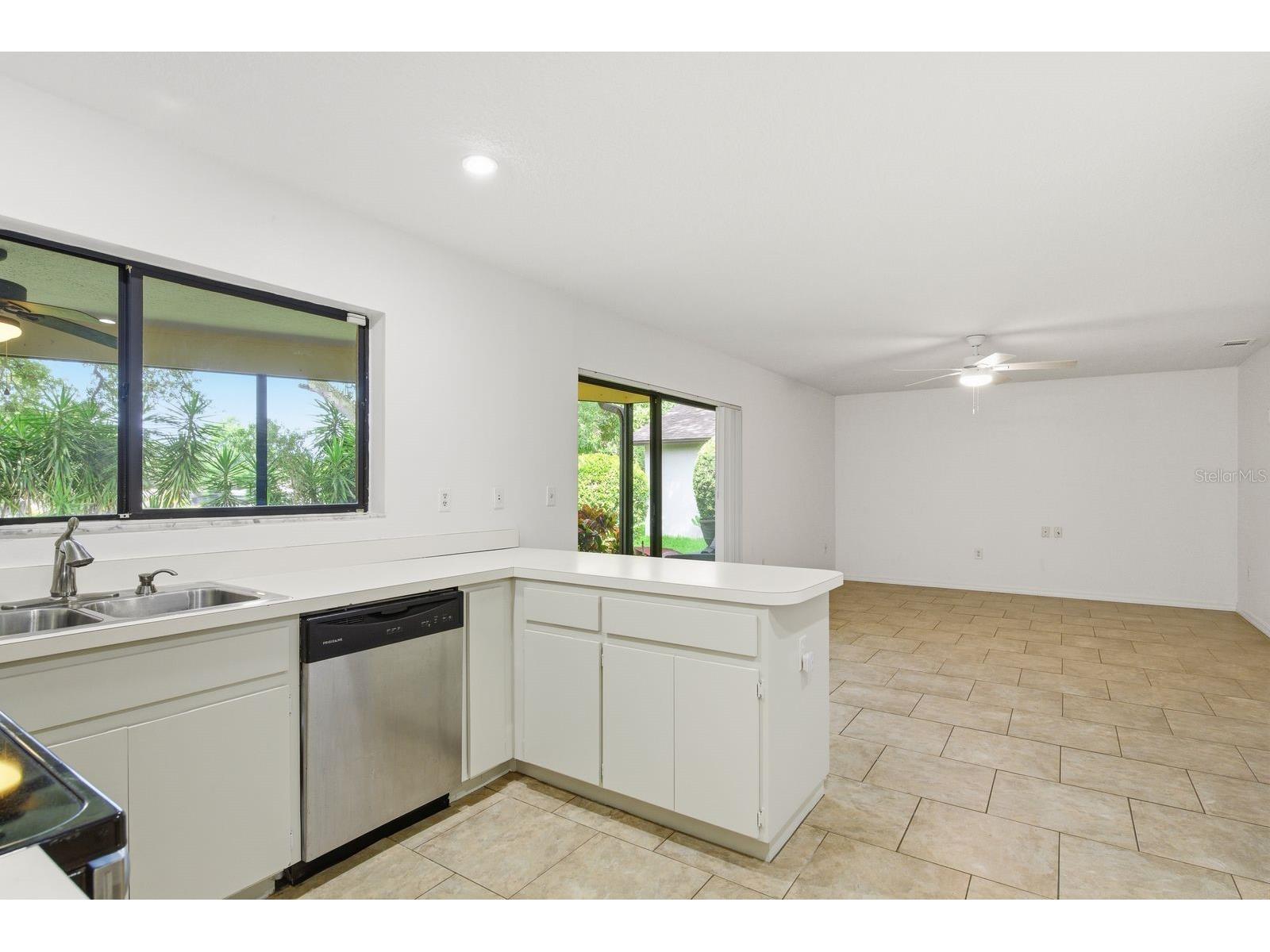 341 Arbor Drive W Palm Harbor FL 34683 TB8517549 image24