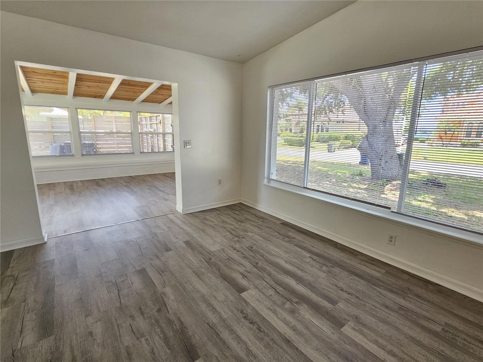 341 Bayshore Drive Osprey FL 34229 N6144418 image4