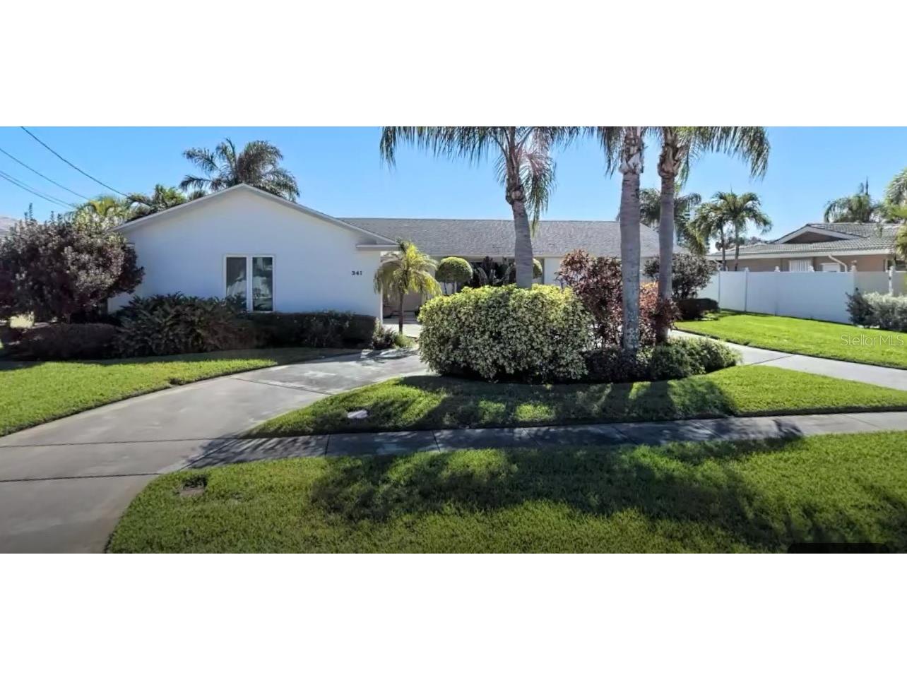 341 Palm Island NE Clearwater Beach FL 33767 - CLEARWATER CHANNEL TB8310716 image1