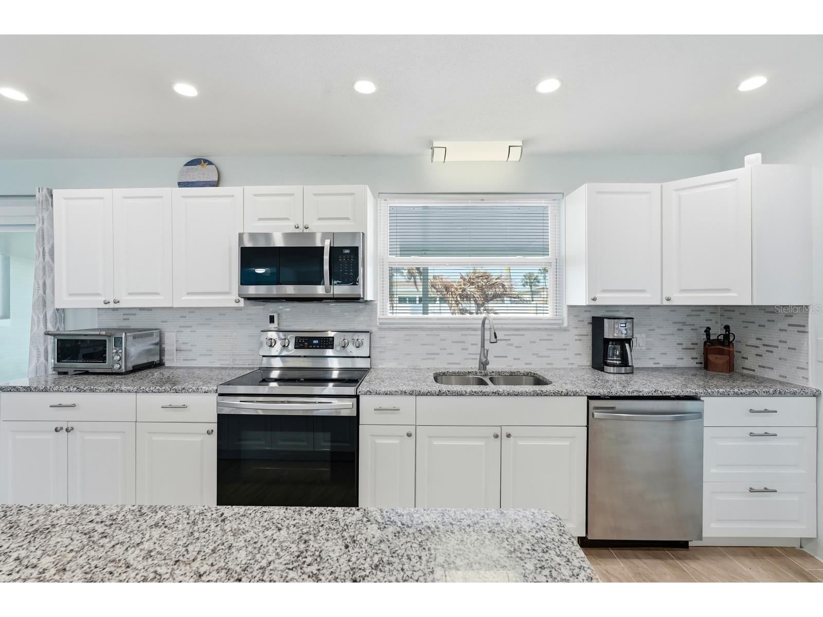 341 Plaza Boulevard Daytona Beach FL 32118 V4947594 image13