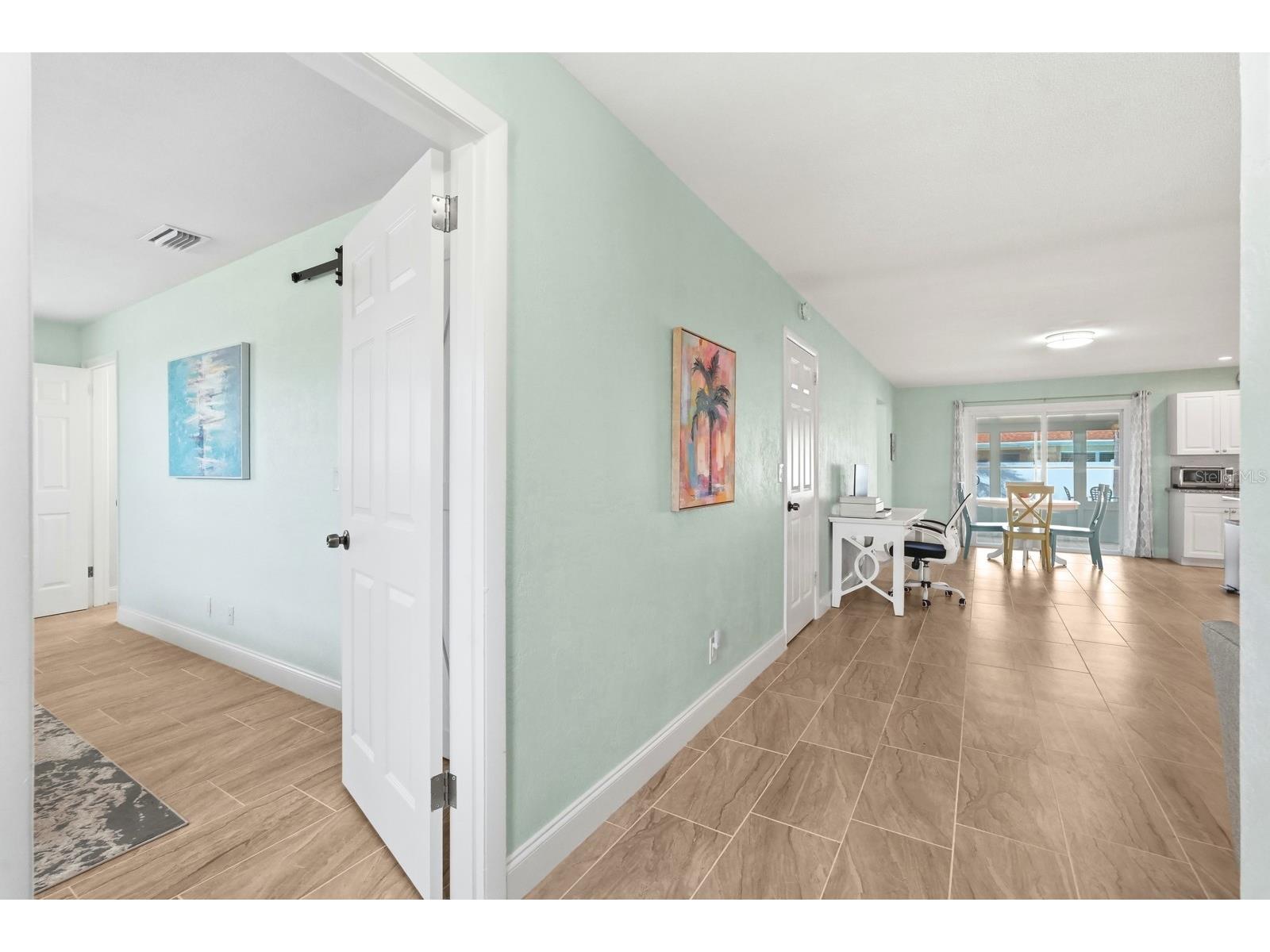 341 Plaza Boulevard Daytona Beach FL 32118 V4947594 image4