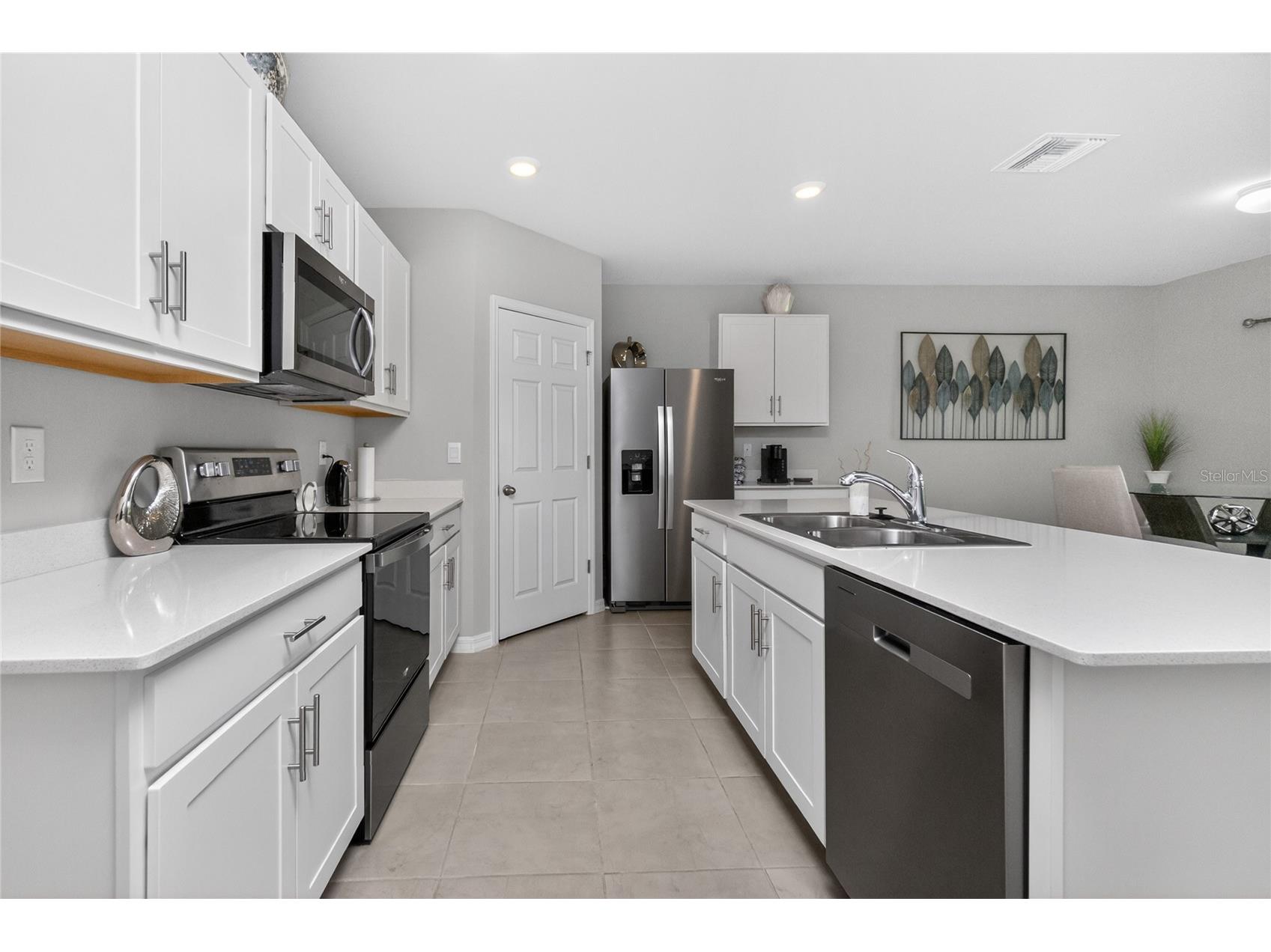 341 Porto Alegre Street Punta Gorda FL 33983 C7525786 image6