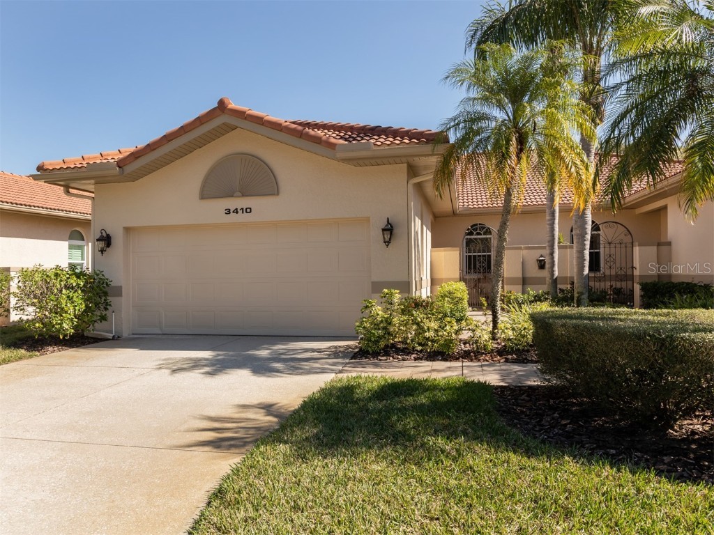 3410 Chelmsford Court #3 Sarasota FL 34235 N6125135 image1
