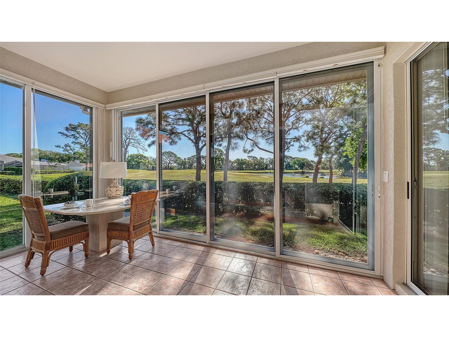 3410 Chelmsford Court #3 Sarasota FL 34235 A4686671 image11