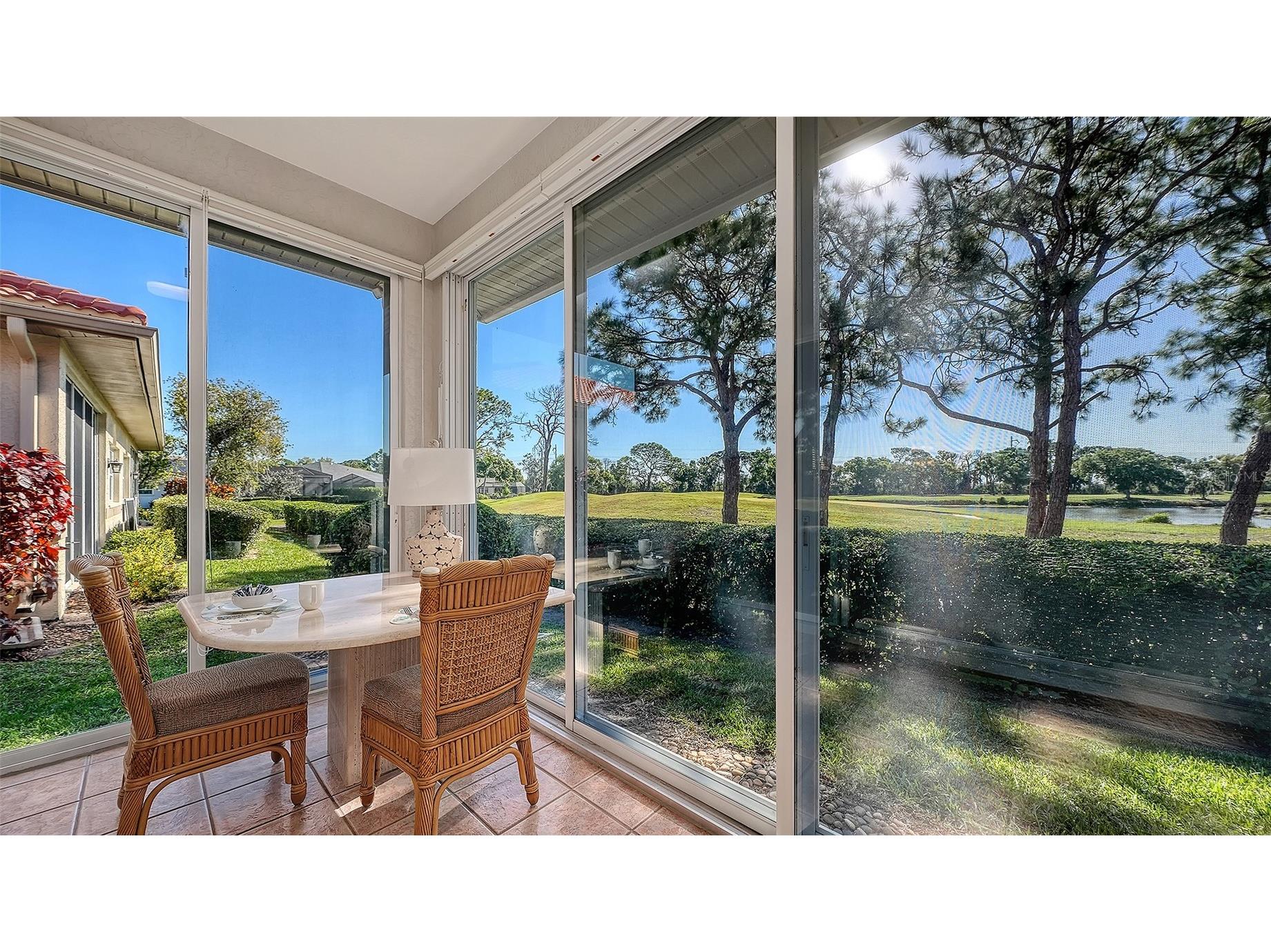 3410 Chelmsford Court #3 Sarasota FL 34235 A4686671 image12