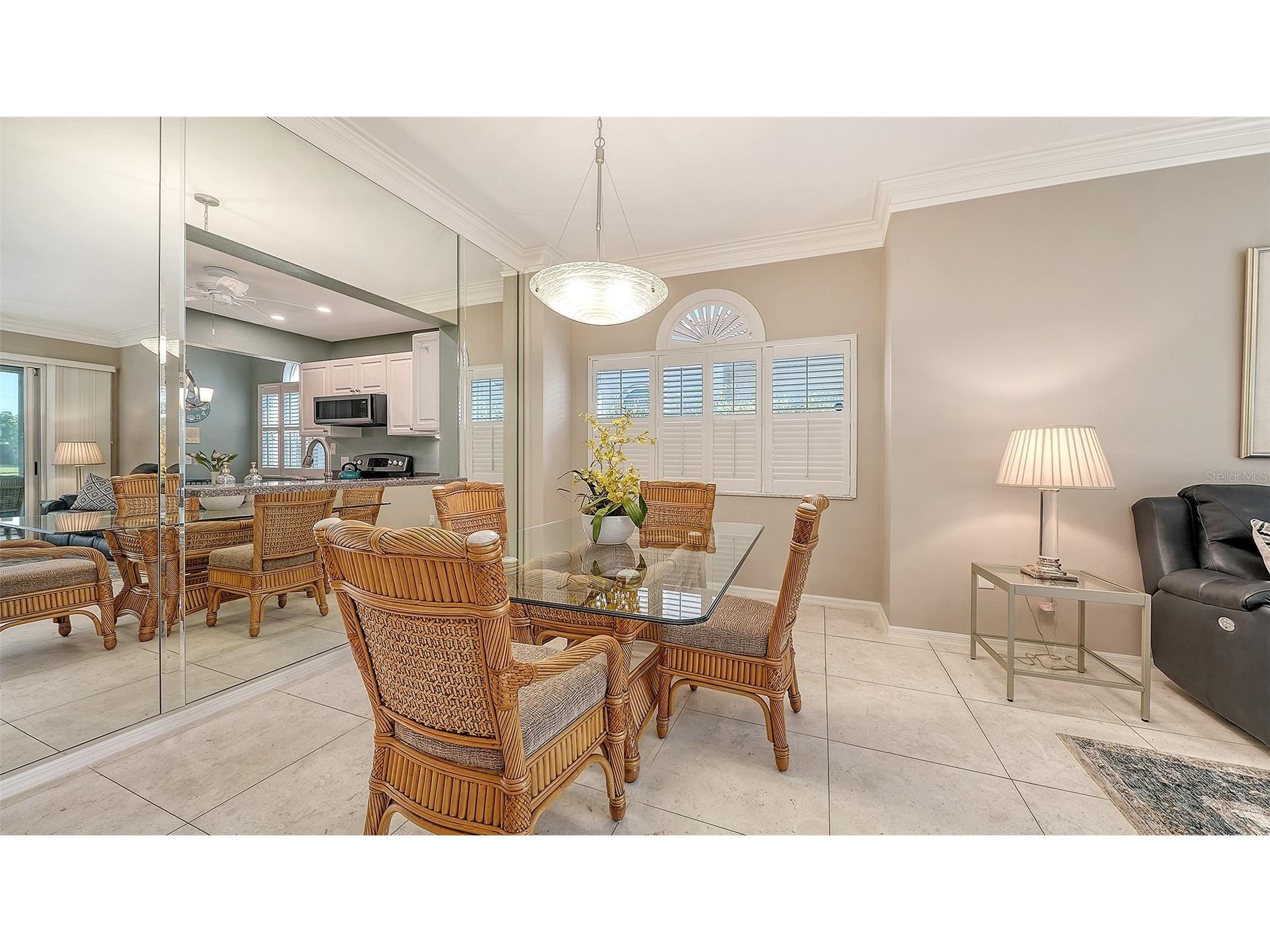 3410 Chelmsford Court #3 Sarasota FL 34235 A4686671 image18