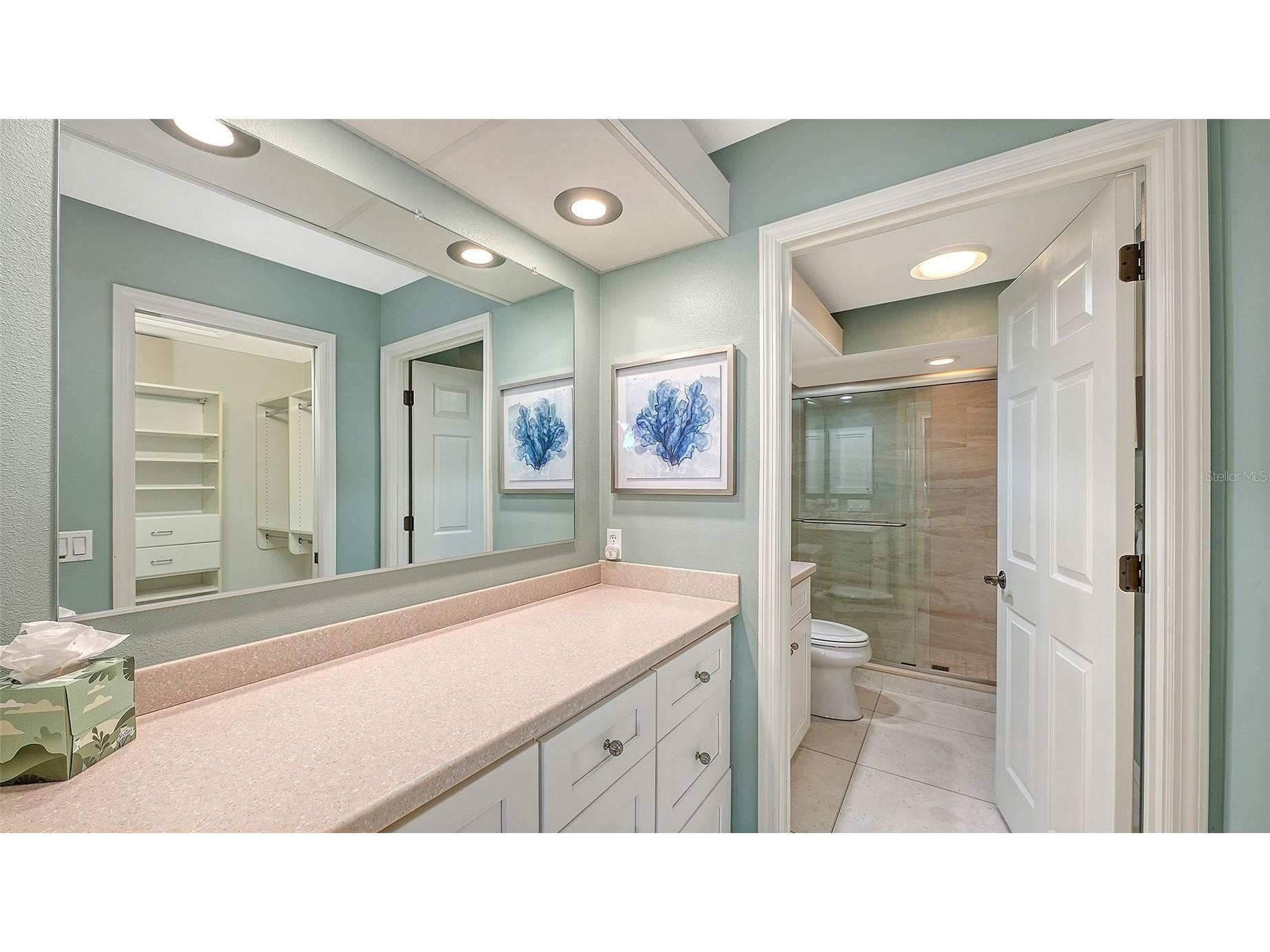 3410 Chelmsford Court #3 Sarasota FL 34235 A4686671 image33