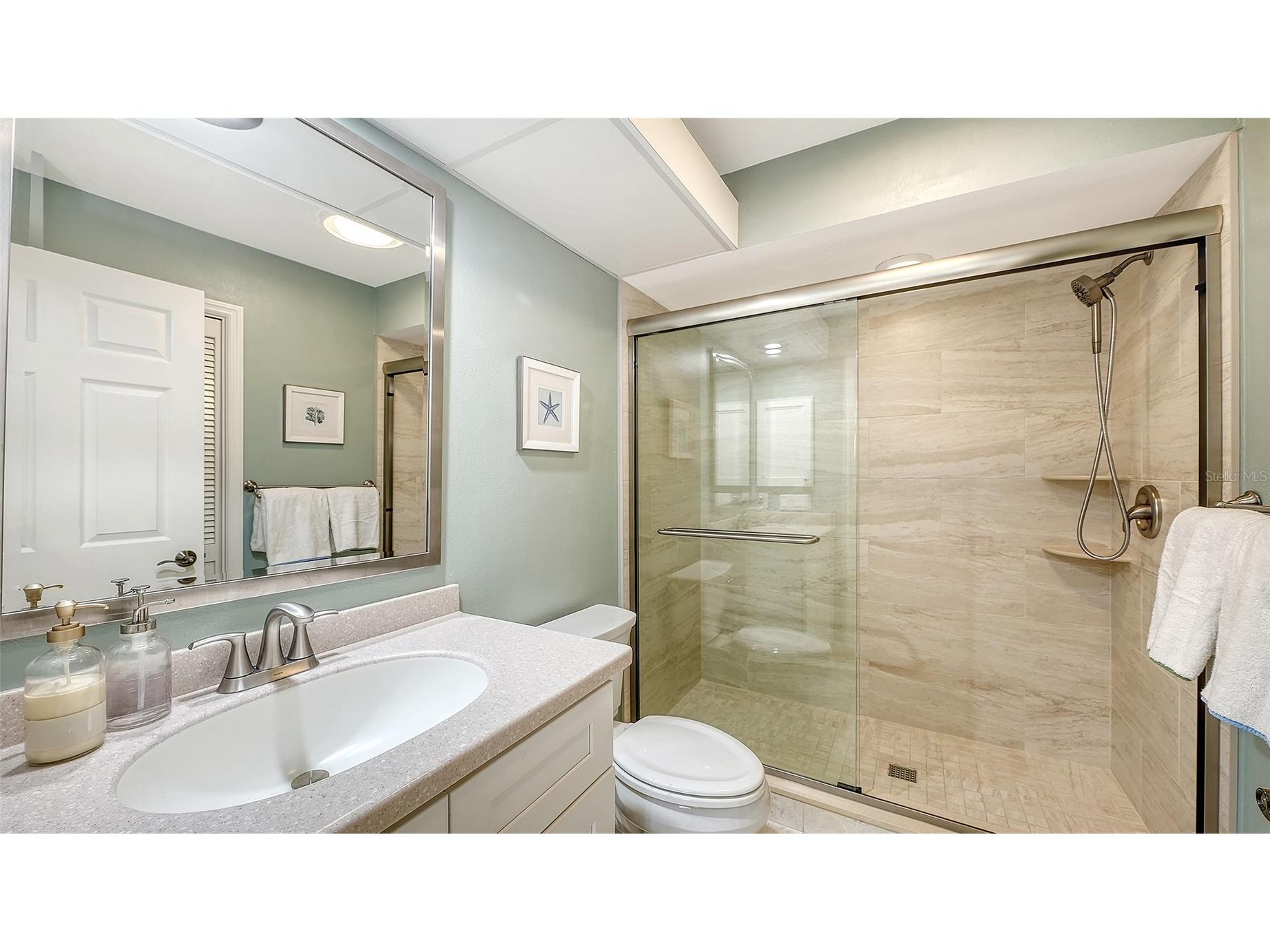 3410 Chelmsford Court #3 Sarasota FL 34235 A4686671 image34