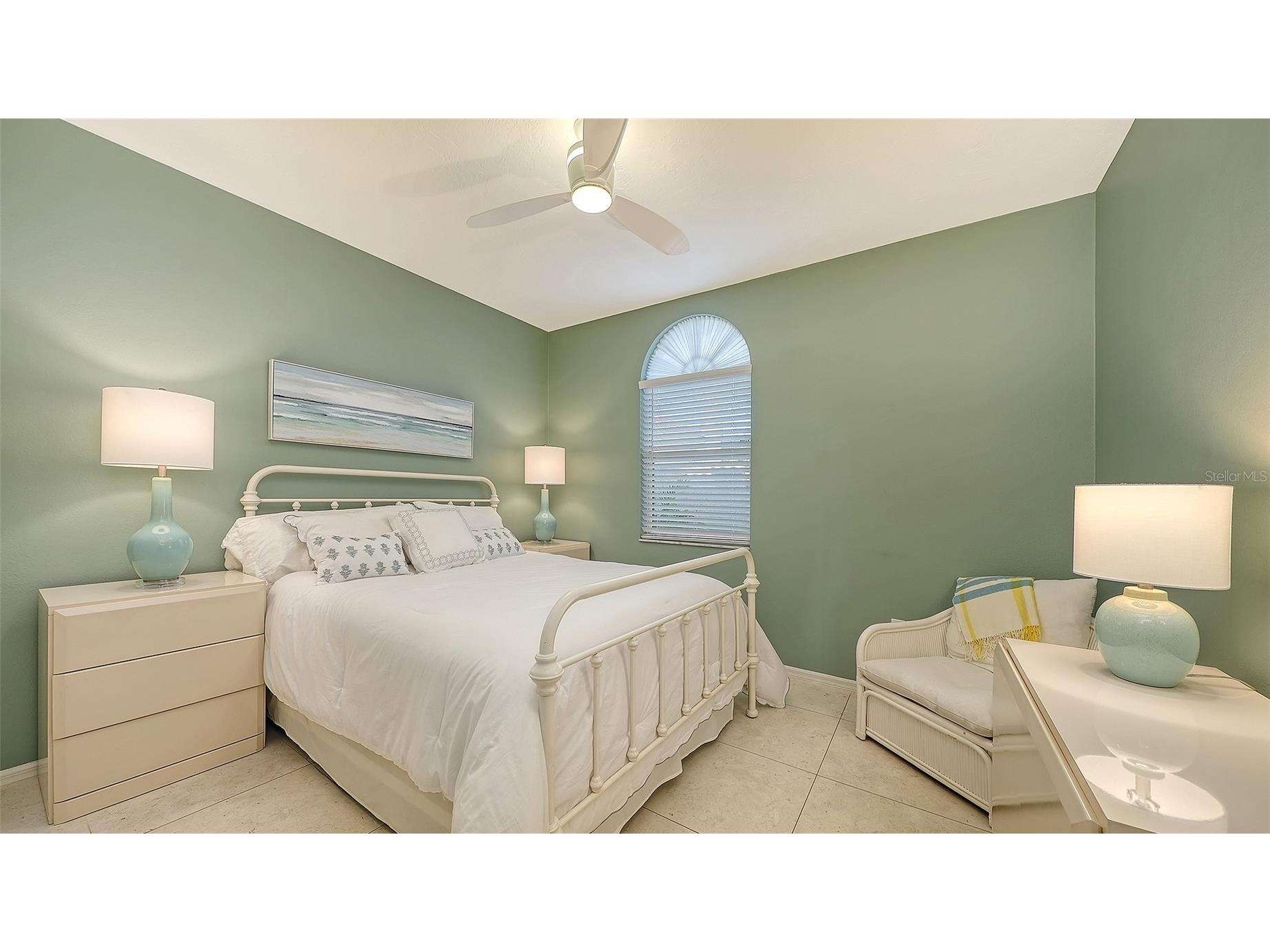 3410 Chelmsford Court #3 Sarasota FL 34235 A4686671 image36
