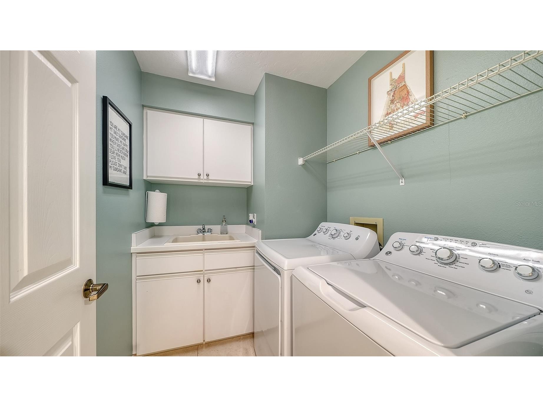 3410 Chelmsford Court #3 Sarasota FL 34235 A4686671 image40