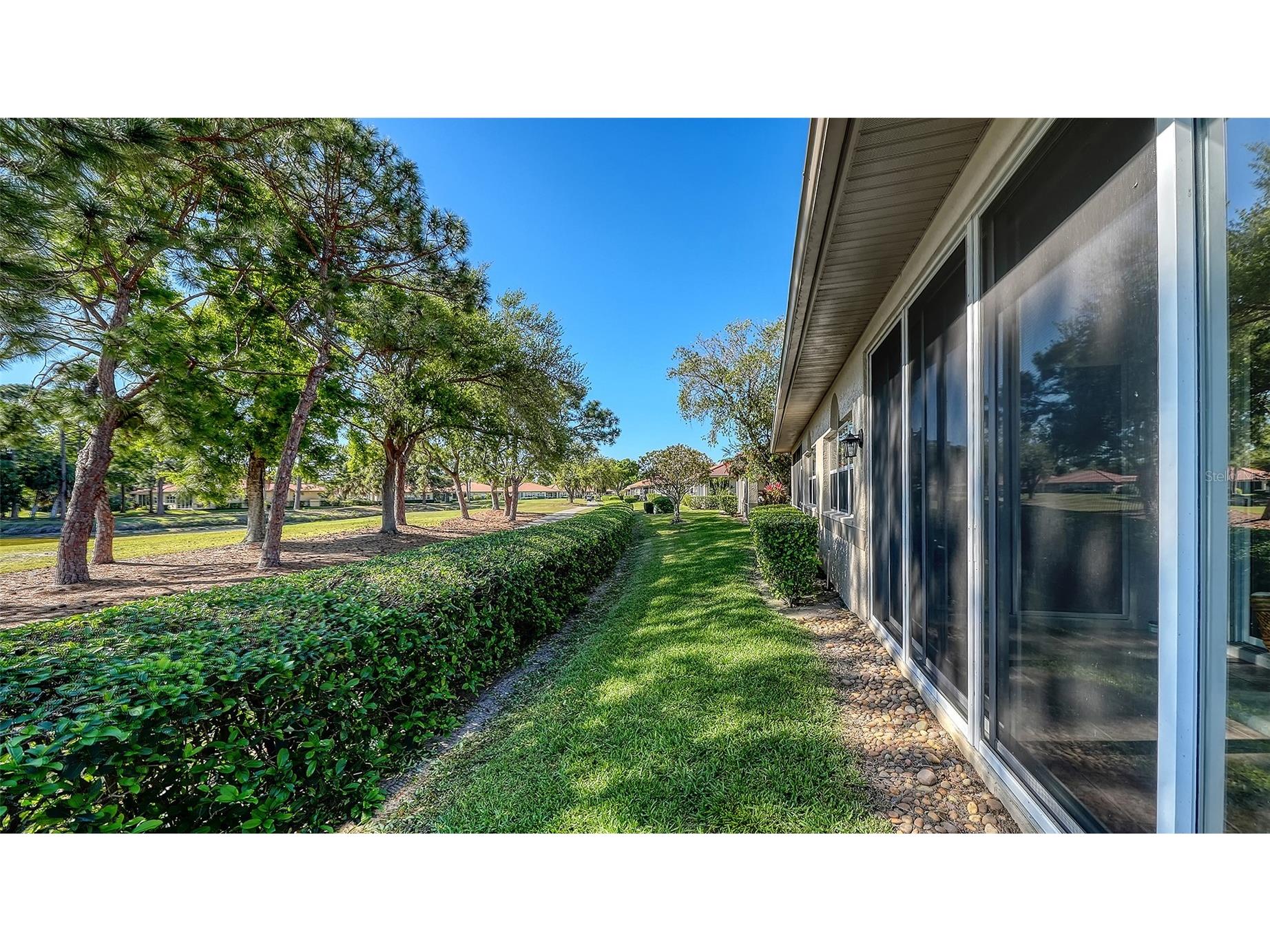 3410 Chelmsford Court #3 Sarasota FL 34235 A4686671 image42