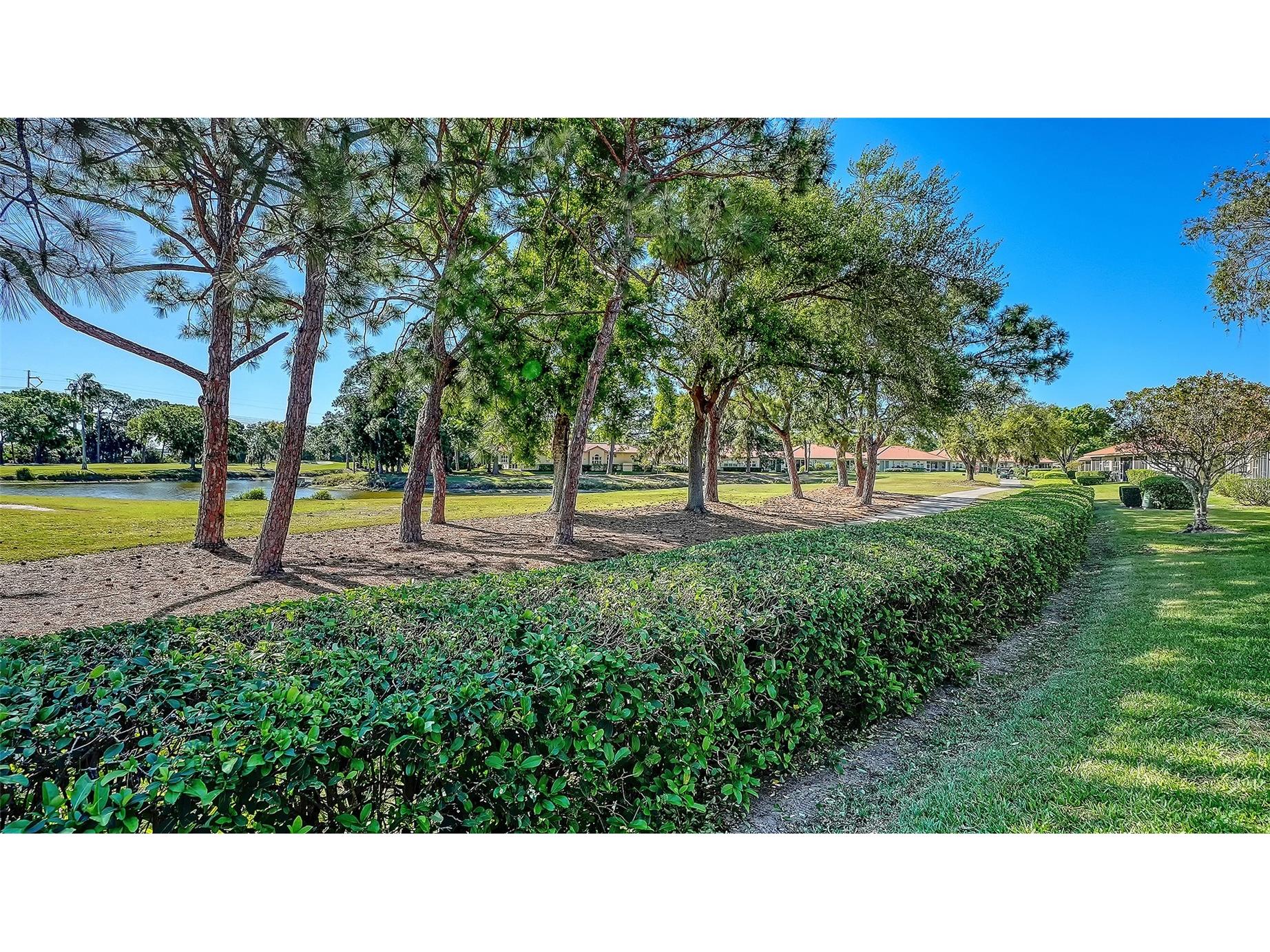 3410 Chelmsford Court #3 Sarasota FL 34235 A4686671 image43