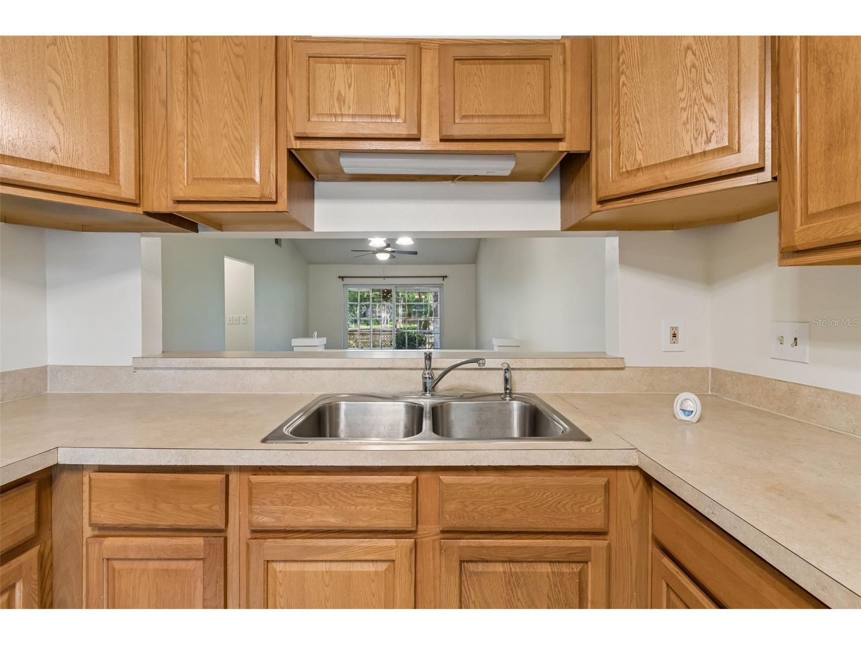 3410 Laurel Dale Drive Tampa FL 33618 W7885422 image40