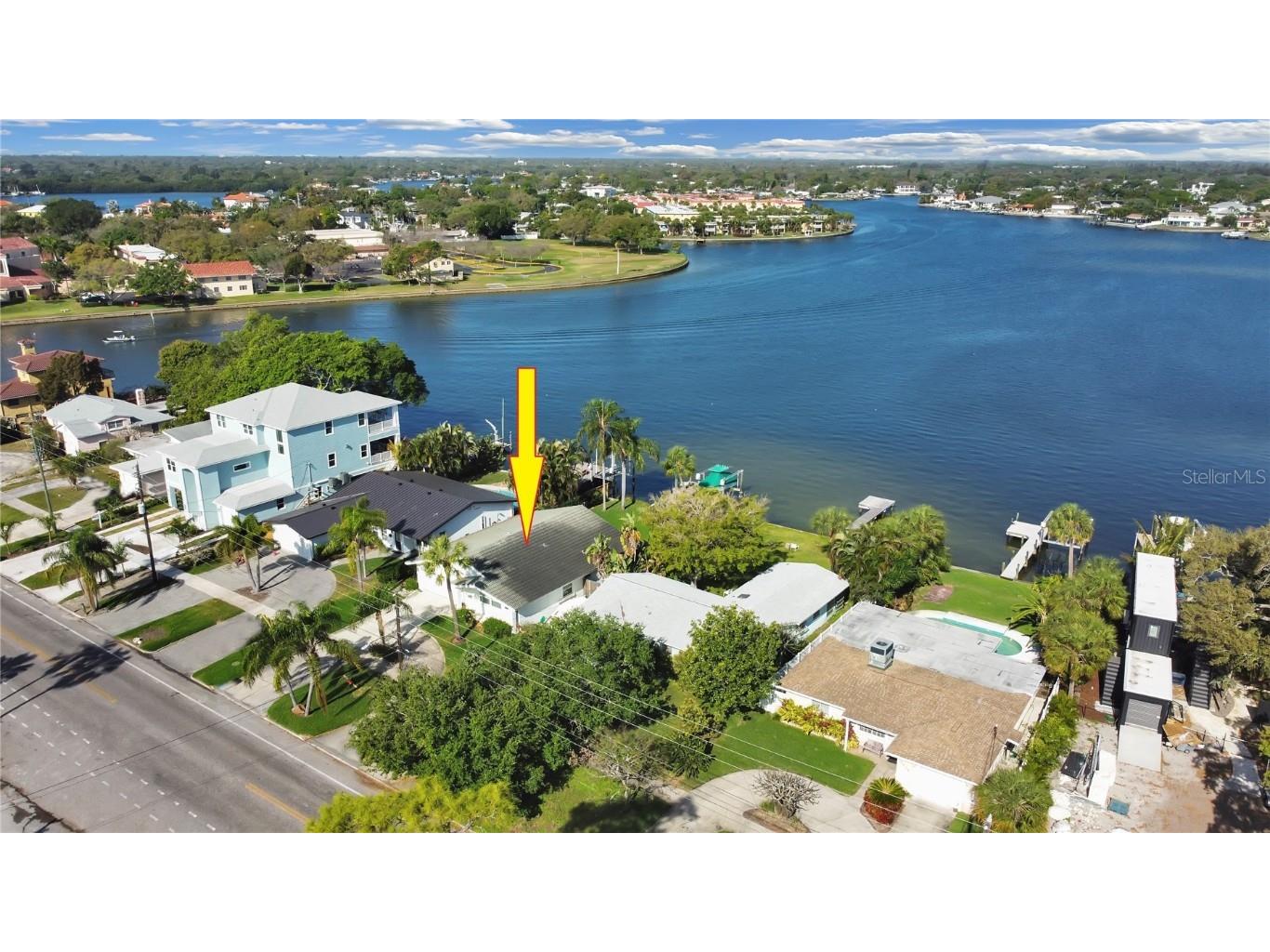 3410 Overlook Drive NE Saint Petersburg FL 33703 - SMACK'S BAYOU TB8309912 image1