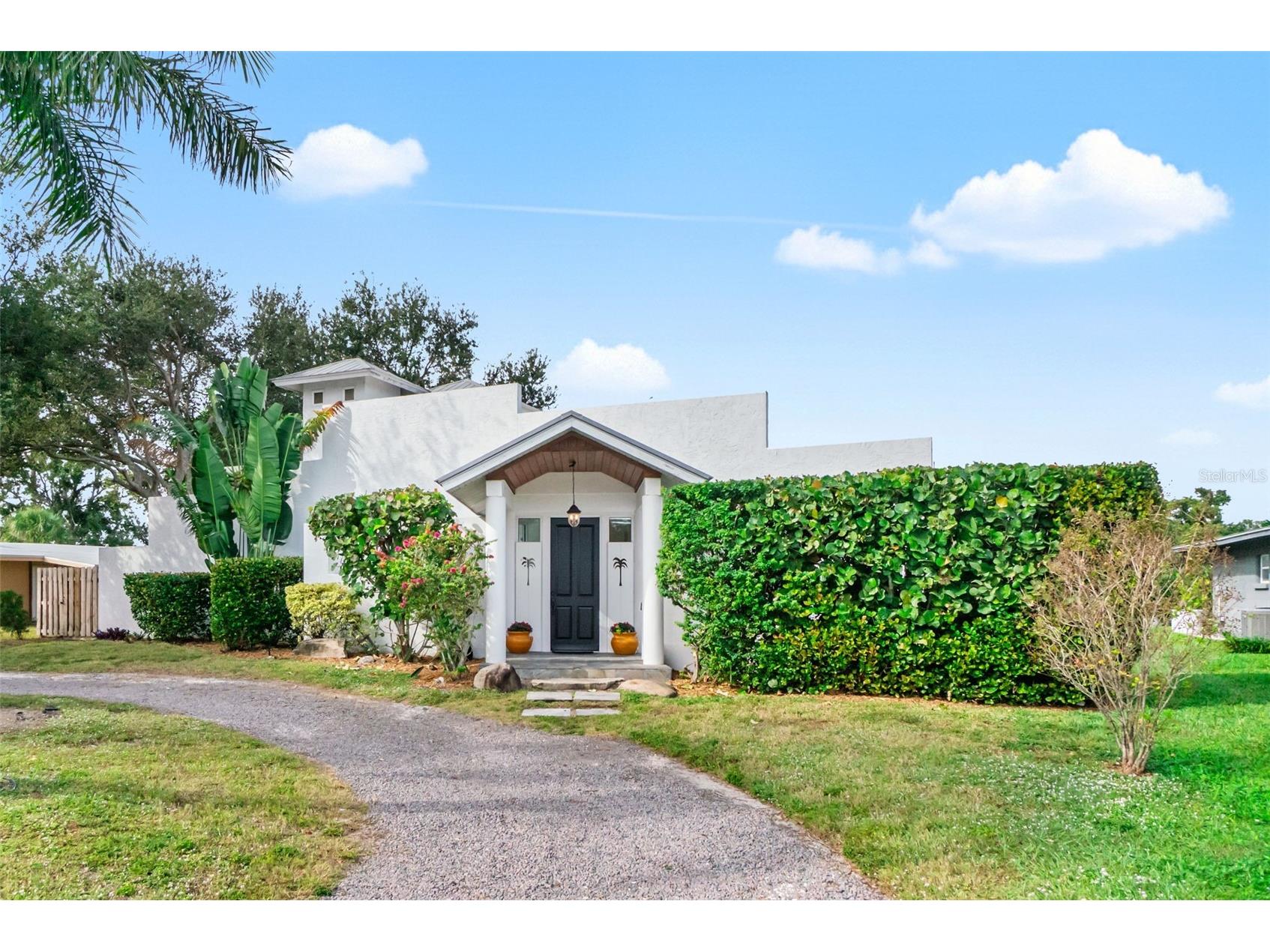 3410 S School Avenue Sarasota FL 34239 A4671779 image1