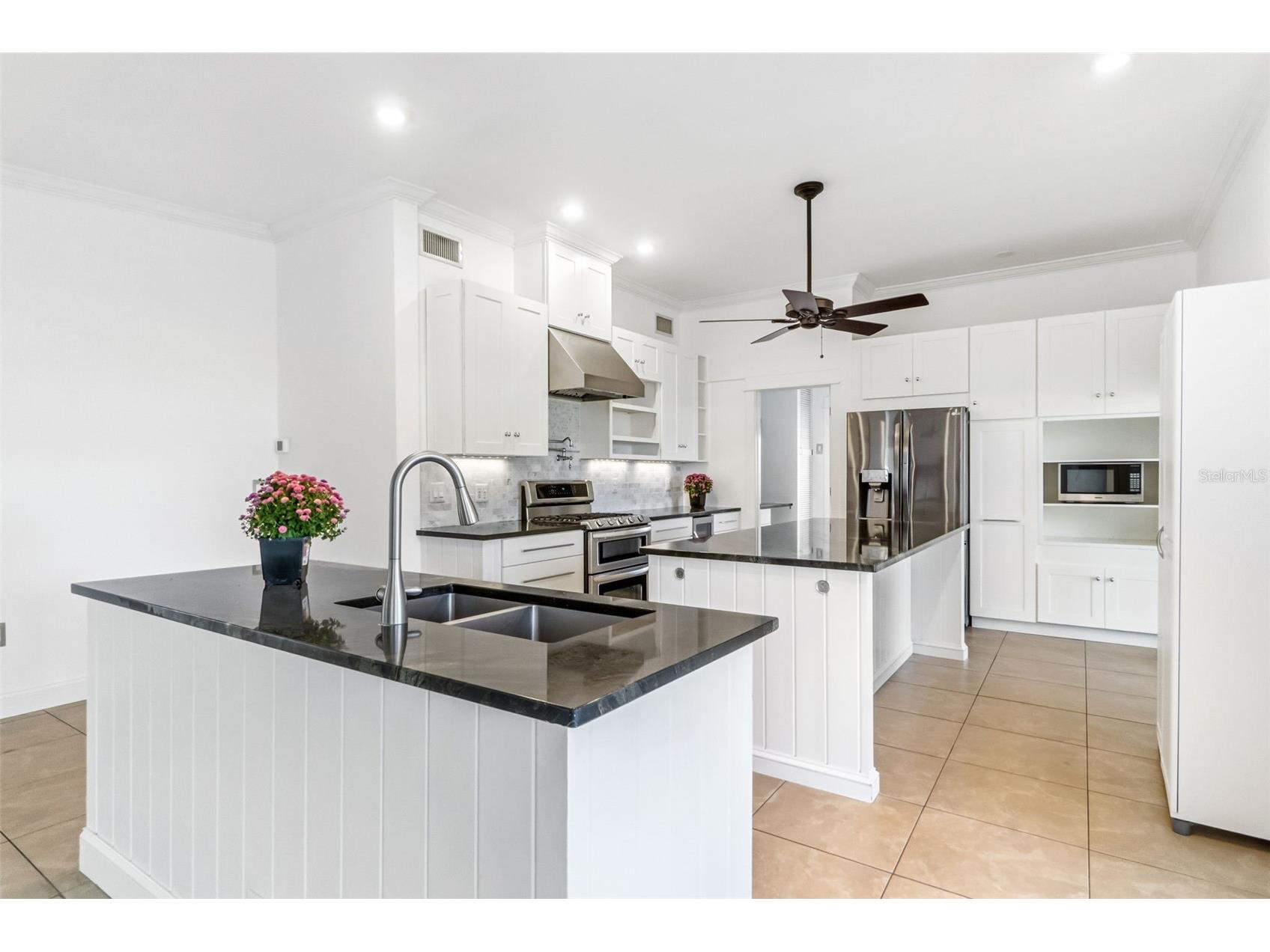 3410 S School Avenue Sarasota FL 34239 A4671779 image5