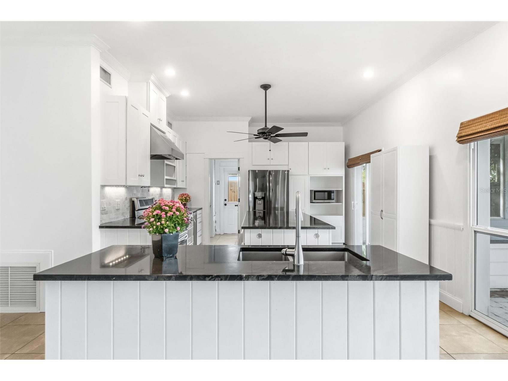 3410 S School Avenue Sarasota FL 34239 A4671779 image6