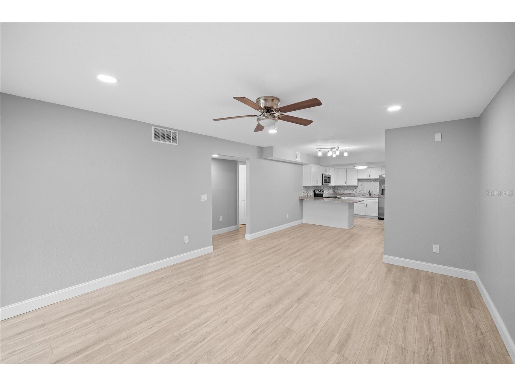 3411 Clark Road #112 Sarasota FL 34231 A4689174 image10