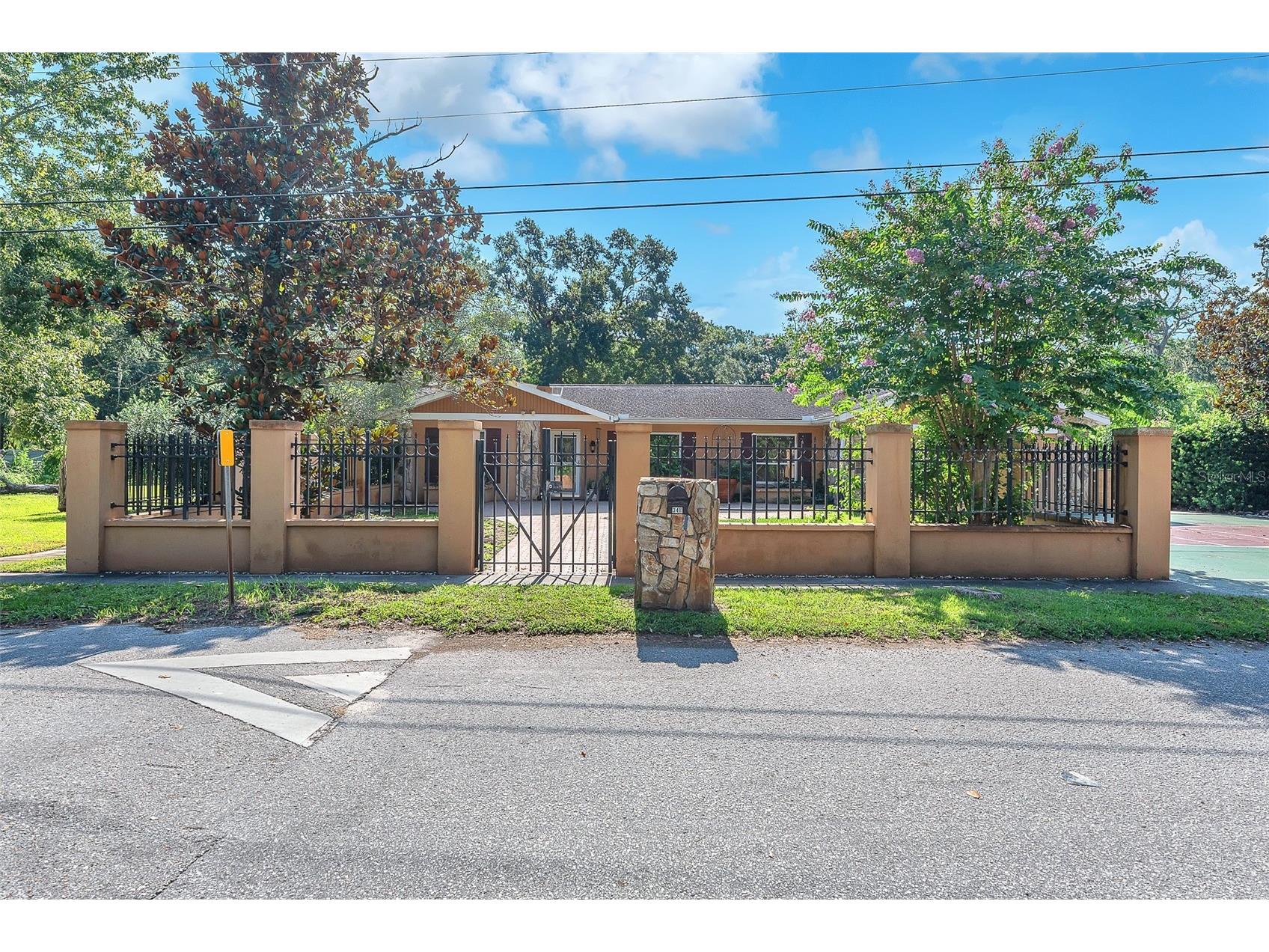 3411 Holland Drive Brandon FL 33511 TB8405649 image1