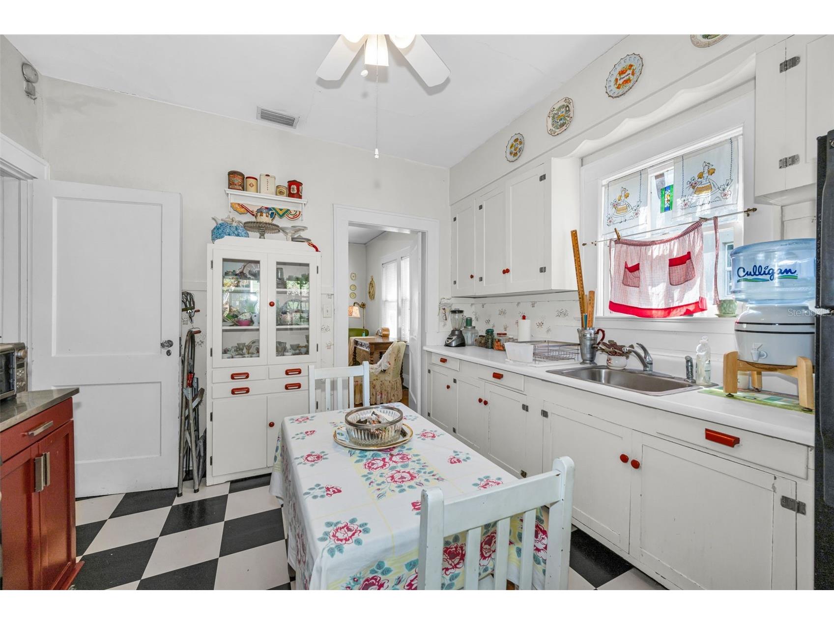 3411 W Bay Avenue Tampa FL 33611 TB8473278 image9