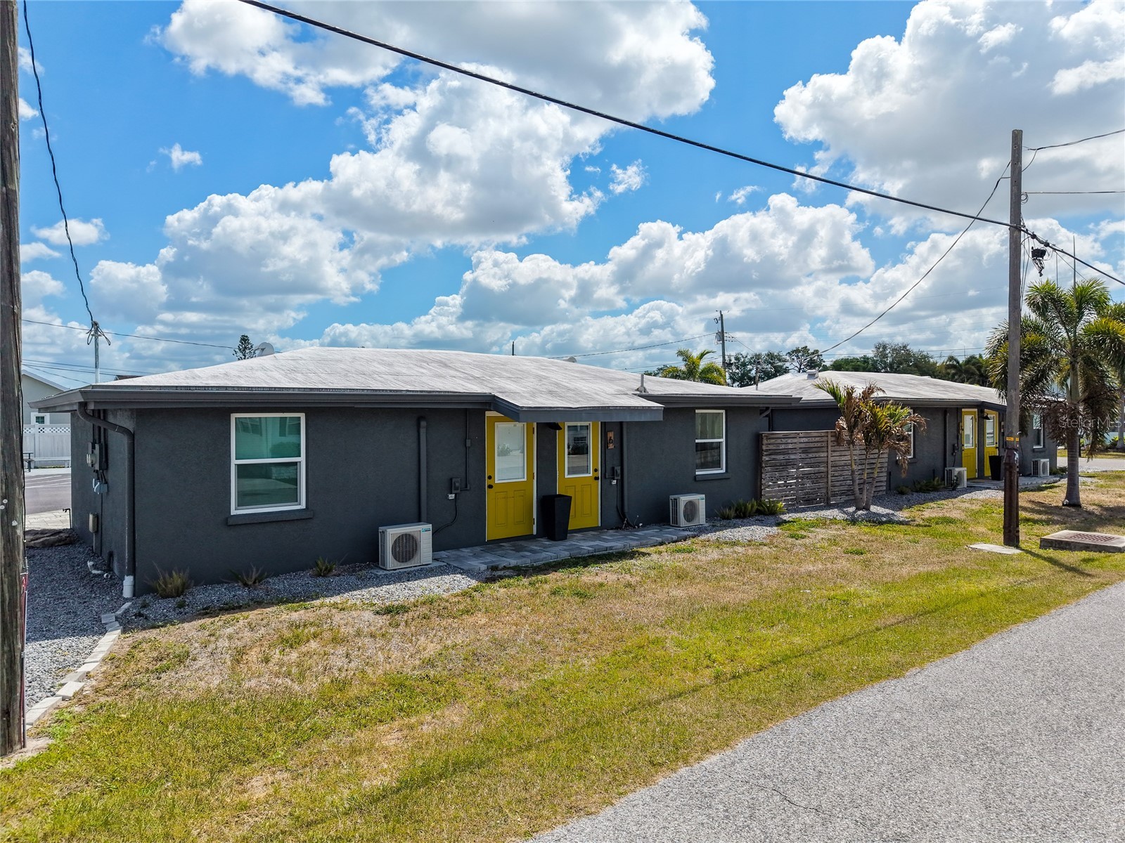 3412 Clarinda Street Sarasota FL 34232 A4688808 image1