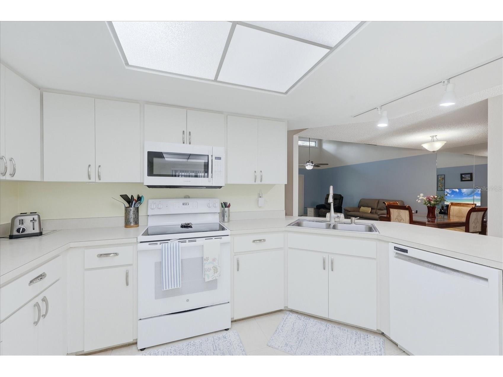 3412 Tallywood Circle #7018 Sarasota FL 34237 A4697416 image16