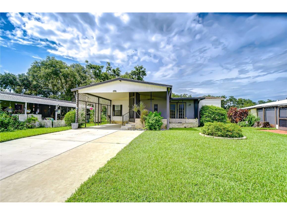 34121 Tree Lake Drive Wesley Chapel FL 33543 TB8413842 image1