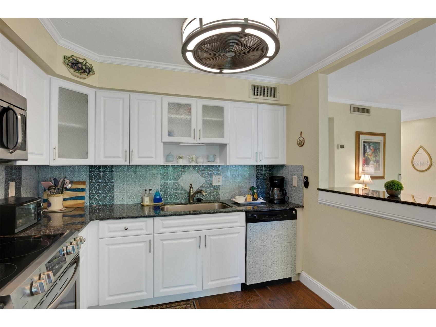 3413 Clark Rd #114 Sarasota FL 34231 A4683925 image12