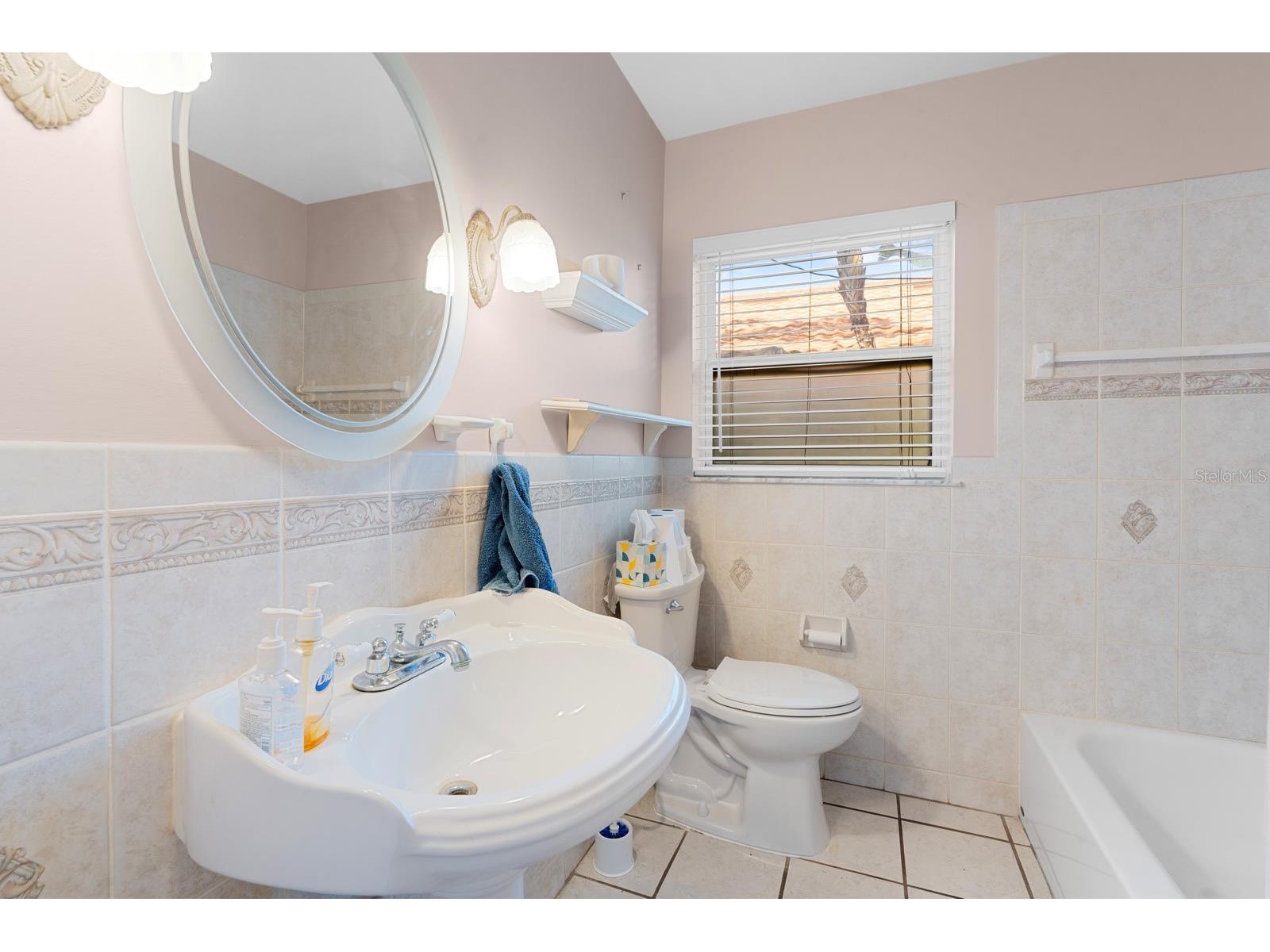 3414 W Wallcraft Avenue Tampa FL 33611 TB8494132 image23