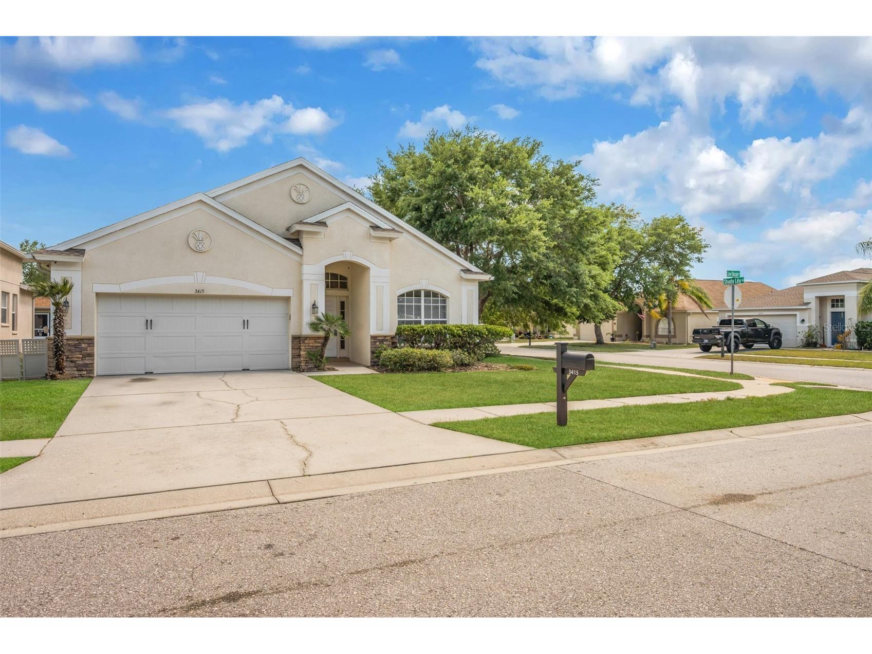 3415 Clover Blossom Circle Land O Lakes FL 34638 TB8495953 image1