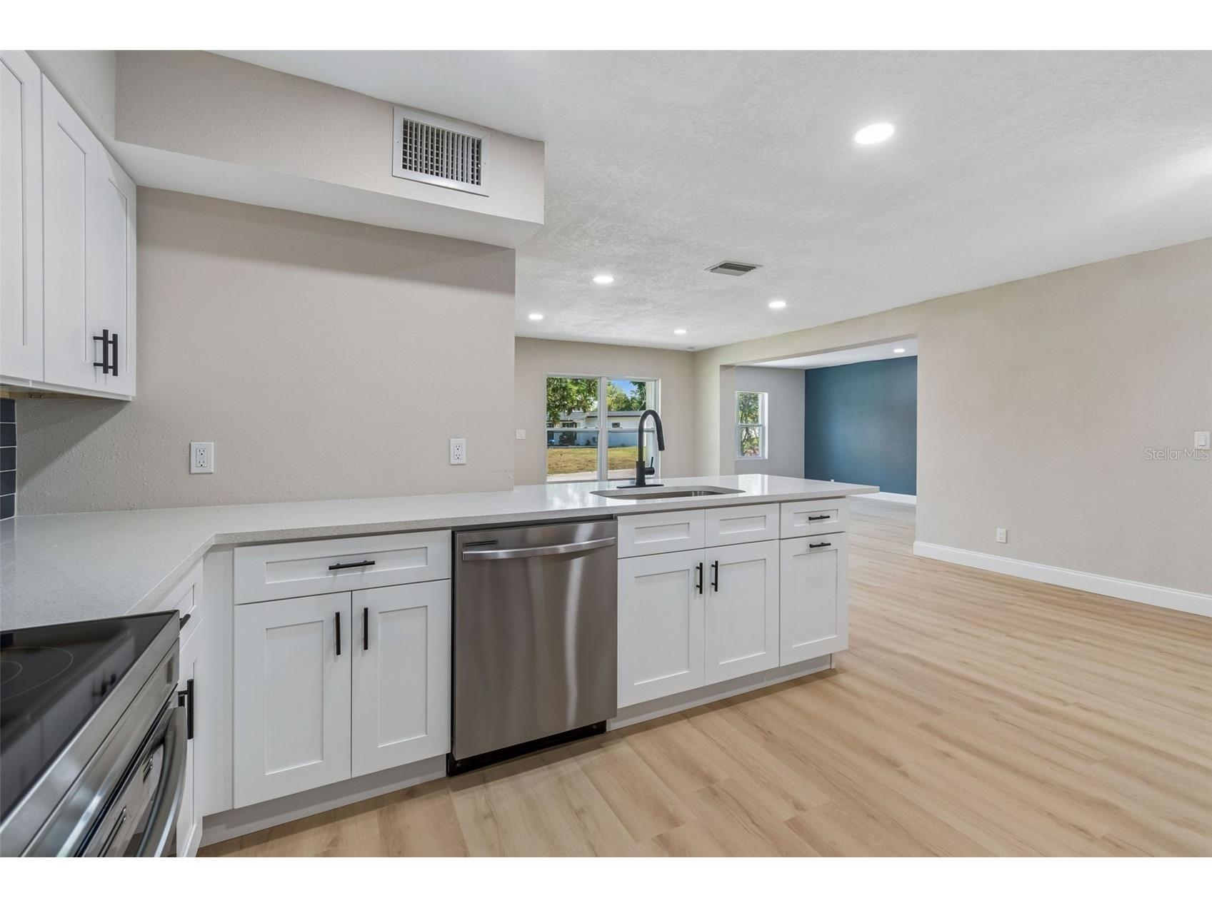 3415 E Knollwood Street Tampa FL 33610 TB8495993 image20
