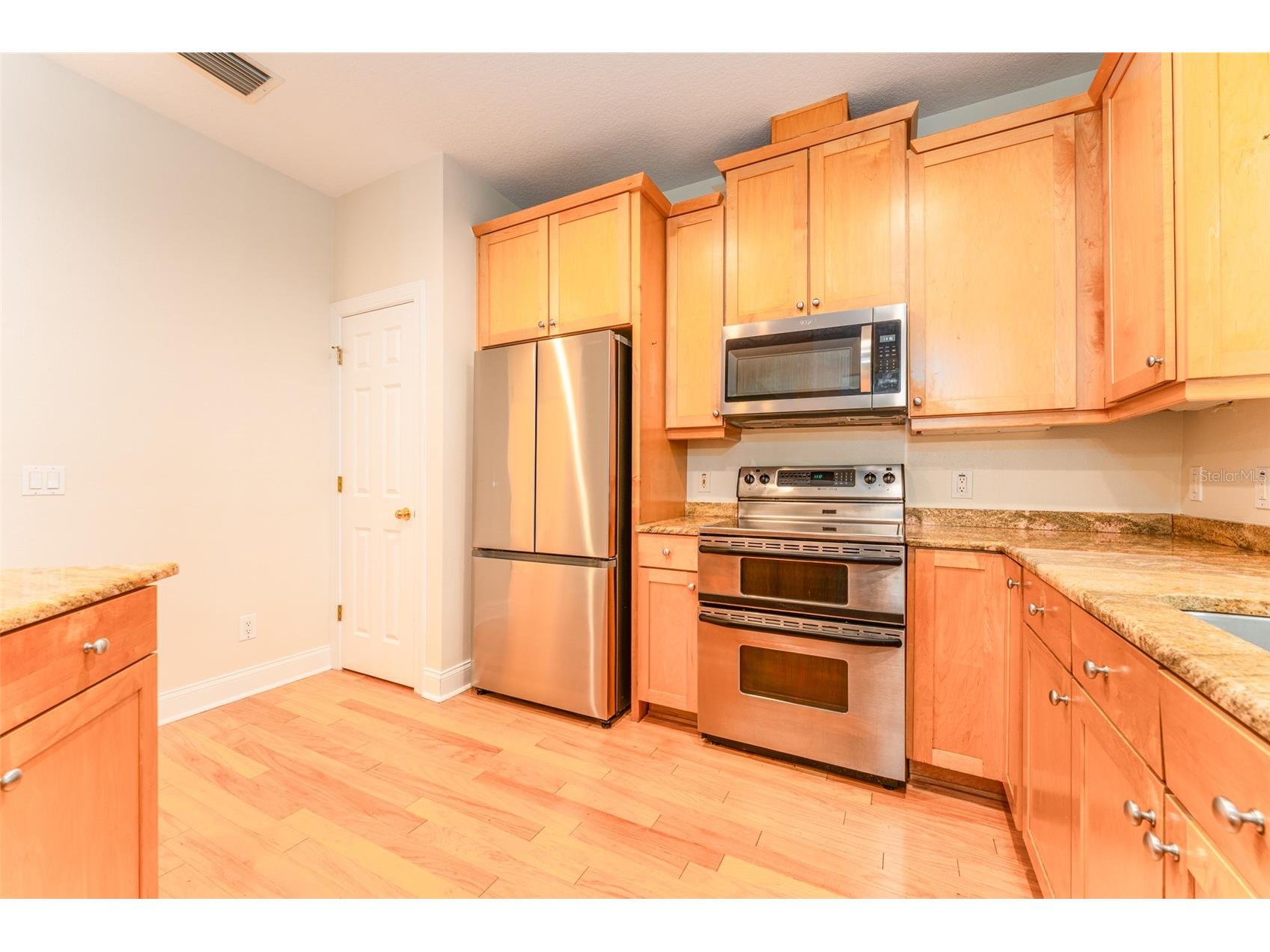 3415 Heards Ferry Drive Tampa FL 33618 TB8463609 image20