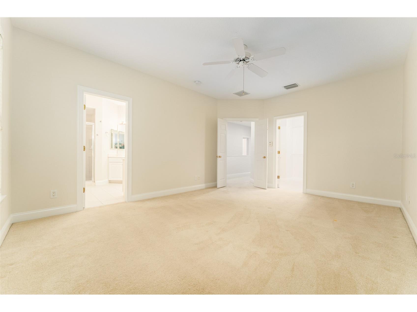 3415 Heards Ferry Drive Tampa FL 33618 TB8463609 image26