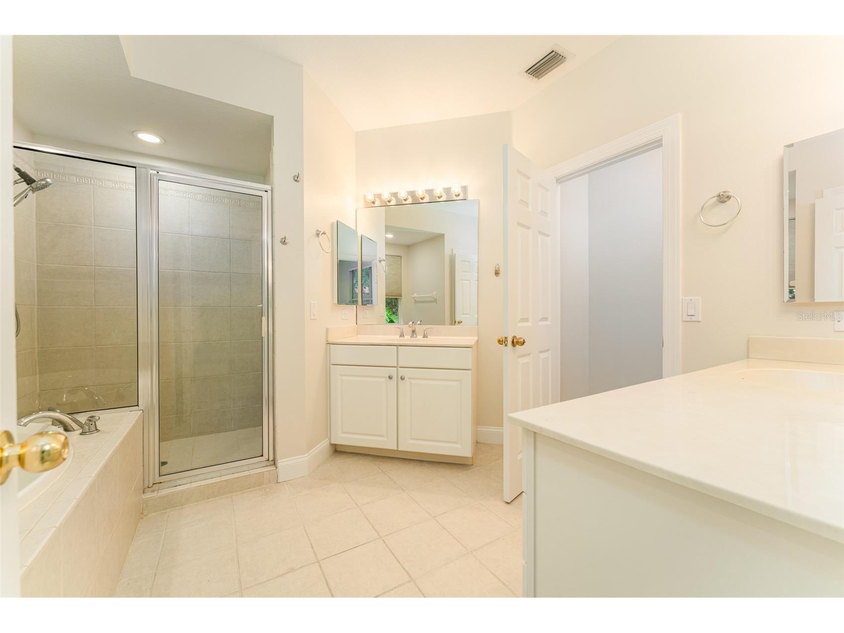 3415 Heards Ferry Drive Tampa FL 33618 TB8463609 image27